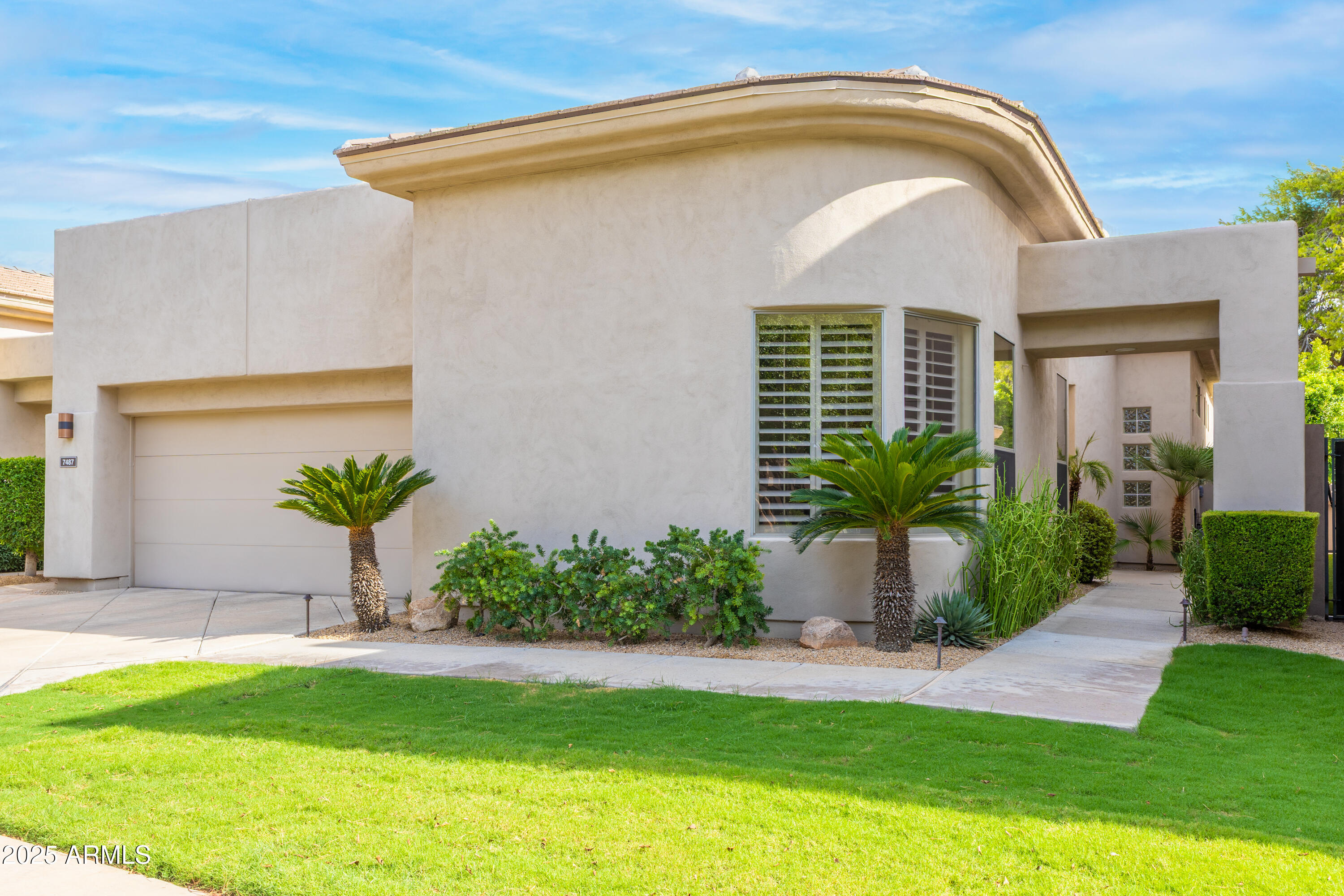 7487 E SUNNYVALE Drive