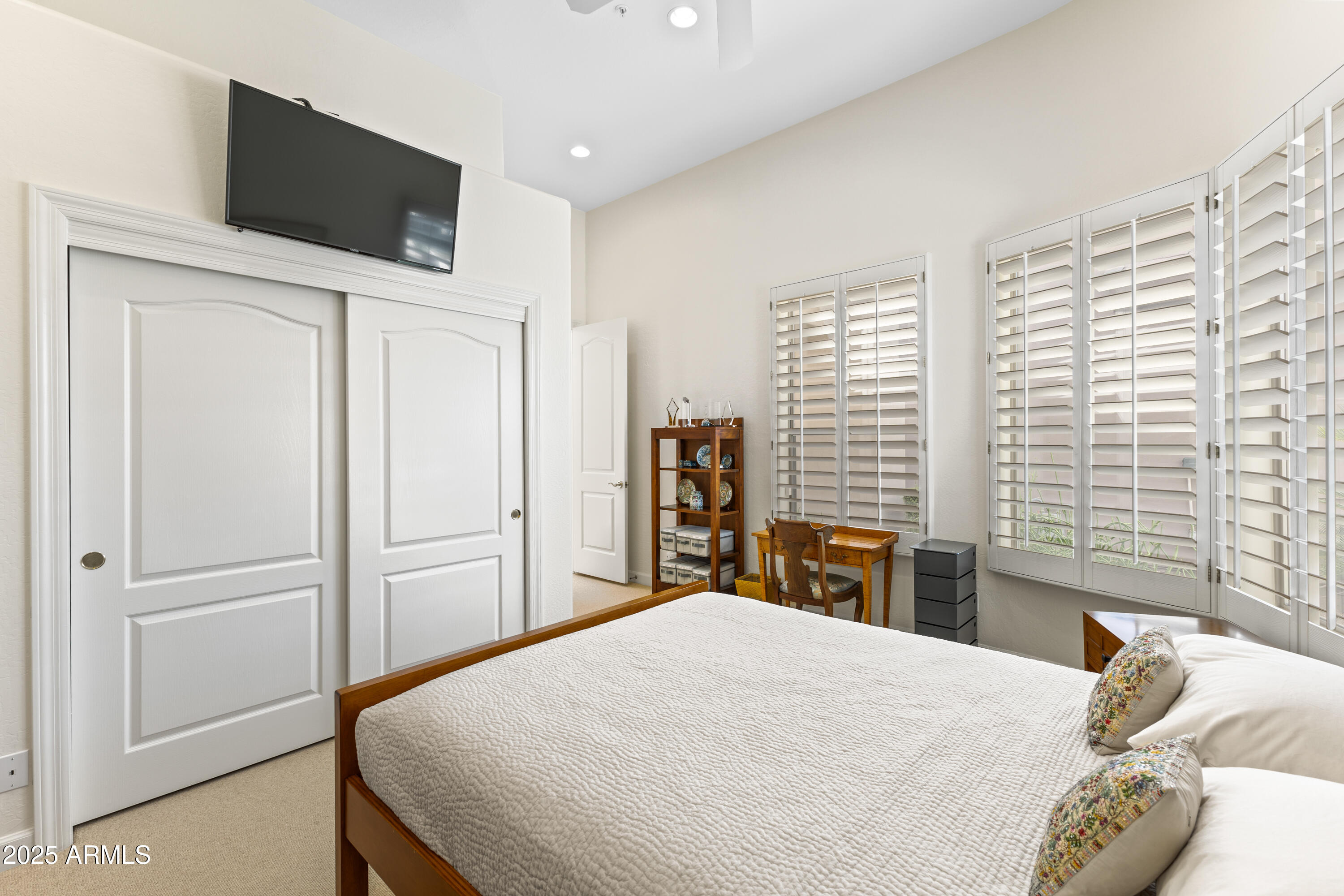 7487 E SUNNYVALE Drive