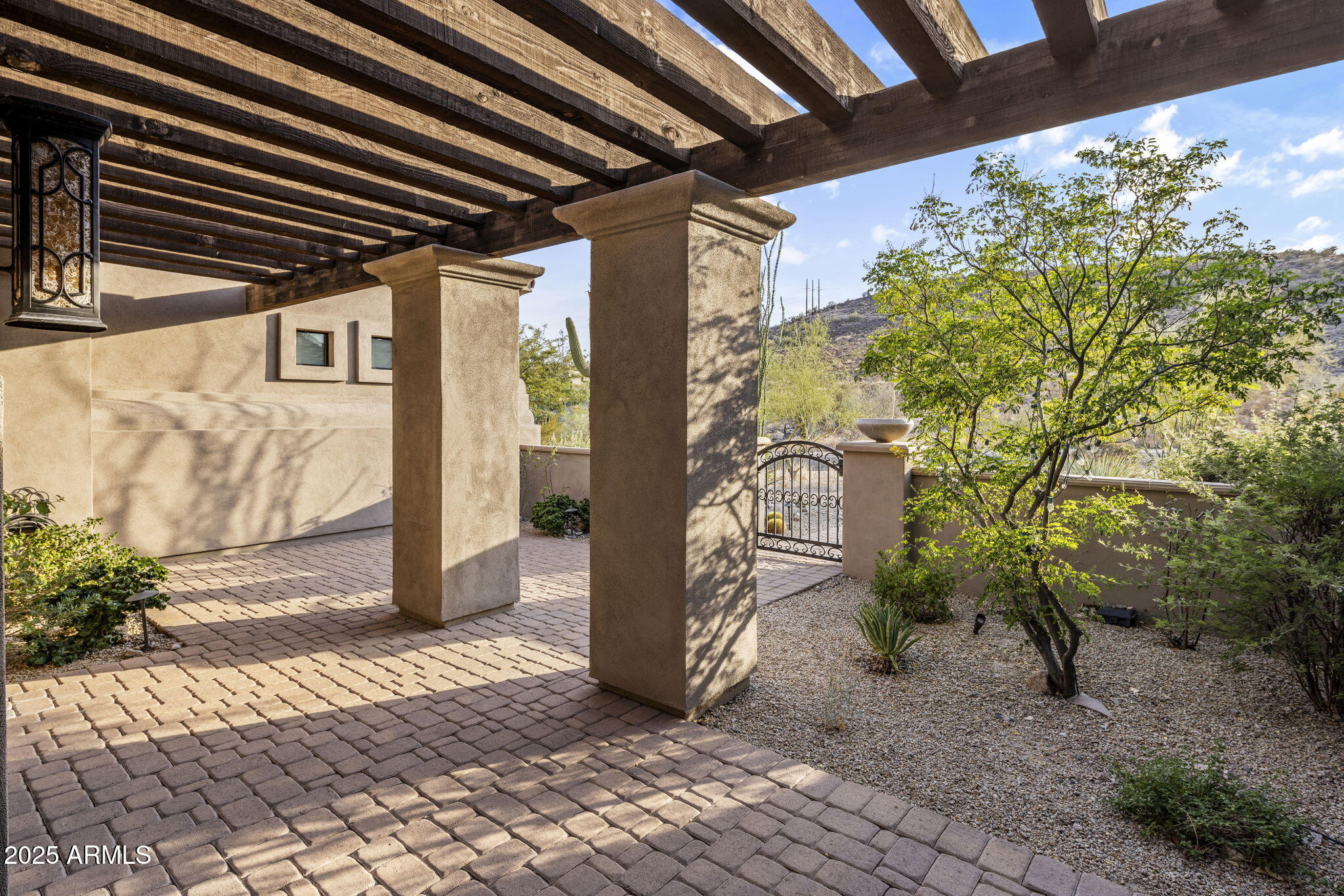 11885 N SUNSET VISTA Drive