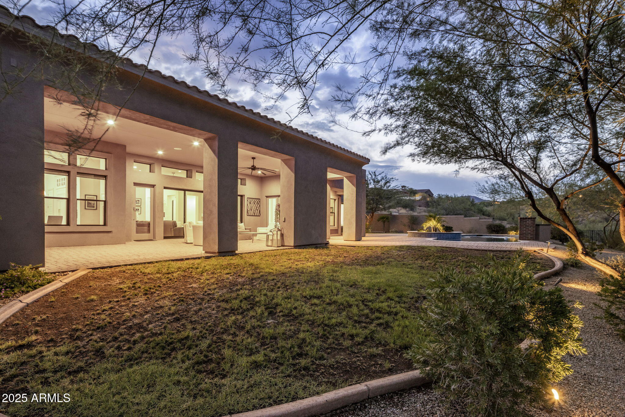 11885 N SUNSET VISTA Drive