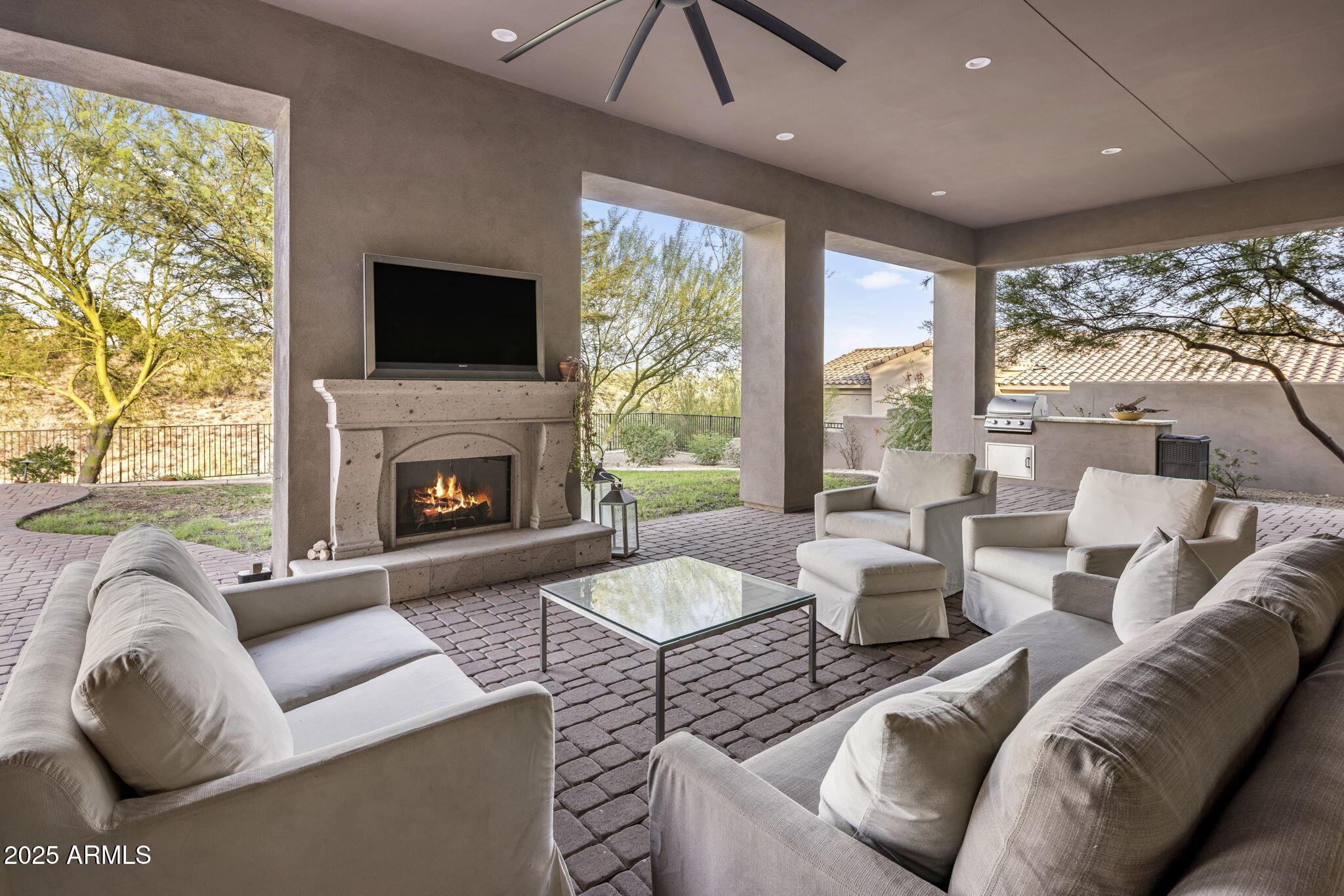 11885 N SUNSET VISTA Drive