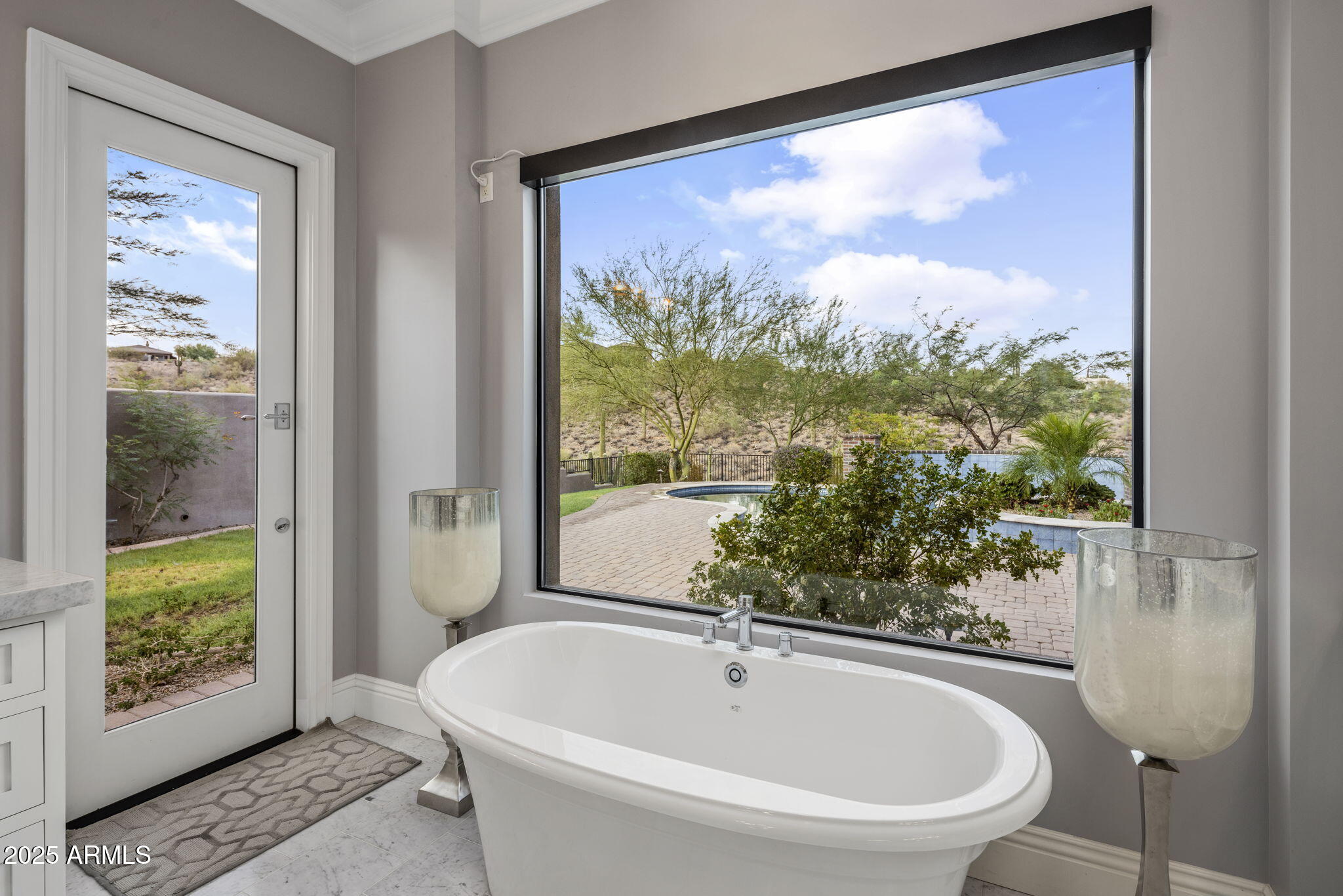 11885 N SUNSET VISTA Drive