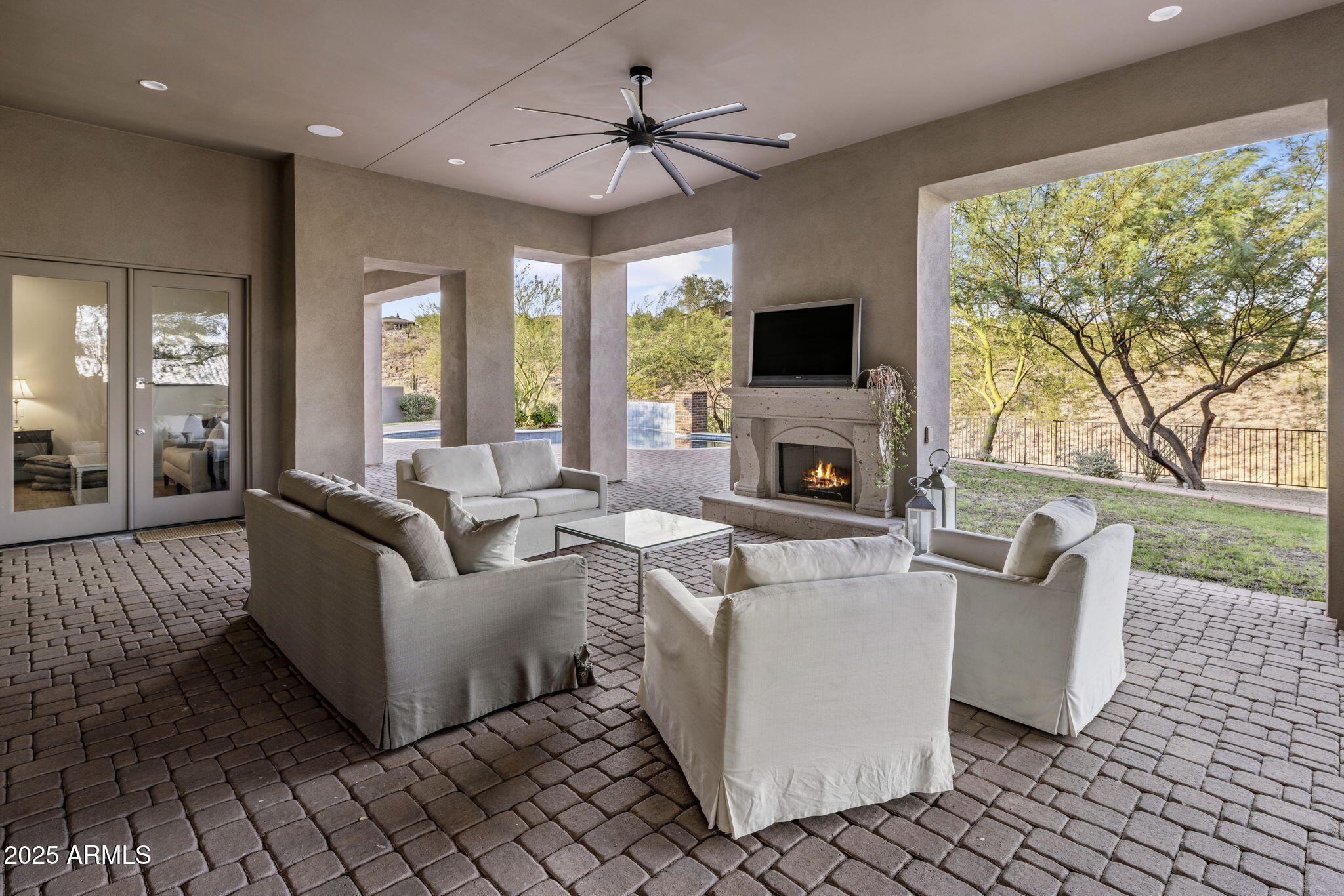 11885 N SUNSET VISTA Drive