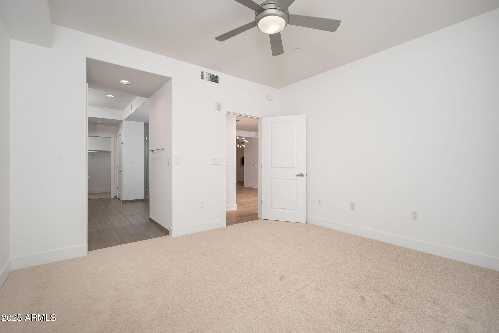 4803 N WOODMERE FAIRWAY, 1008