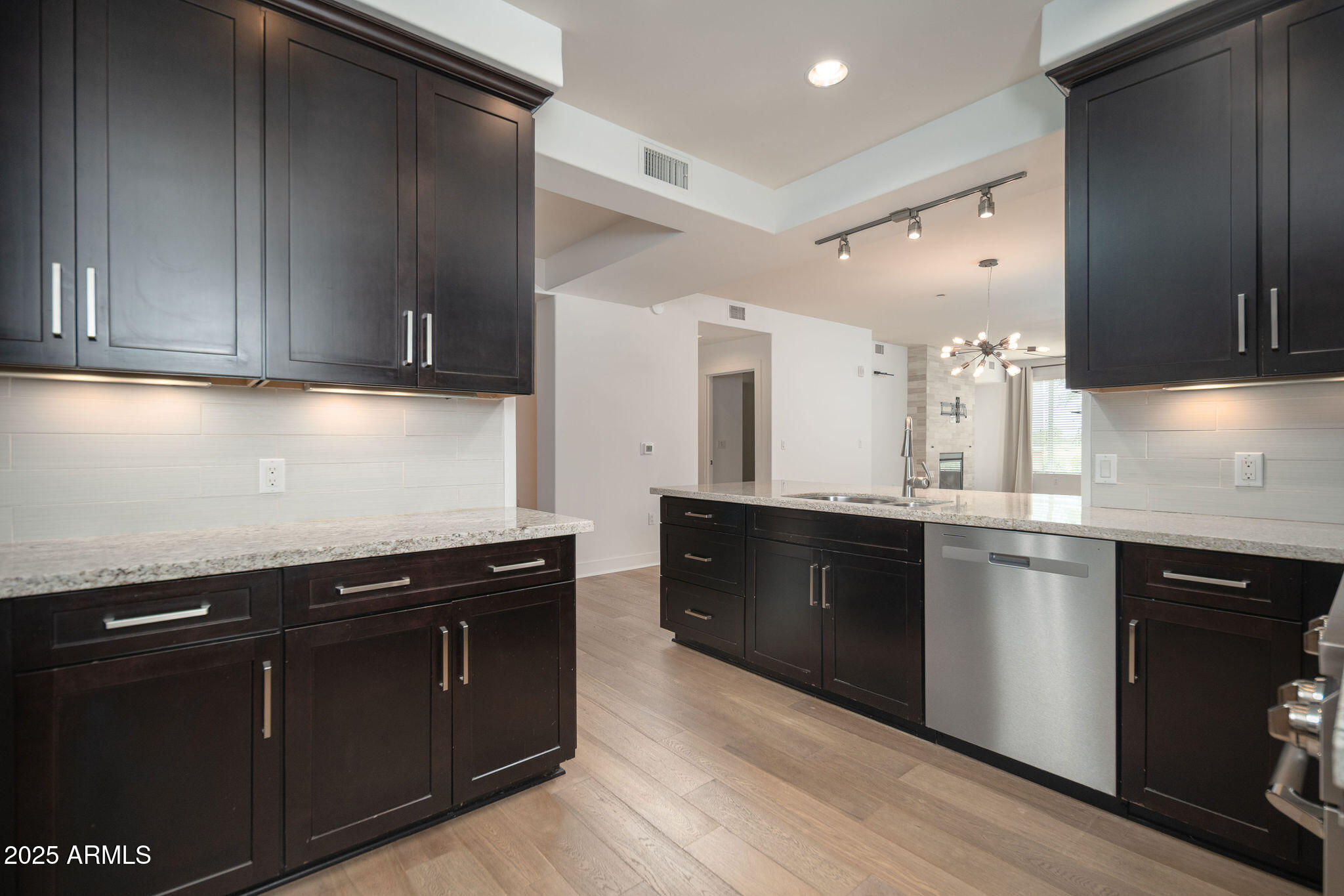 4803 N WOODMERE FAIRWAY, 1008