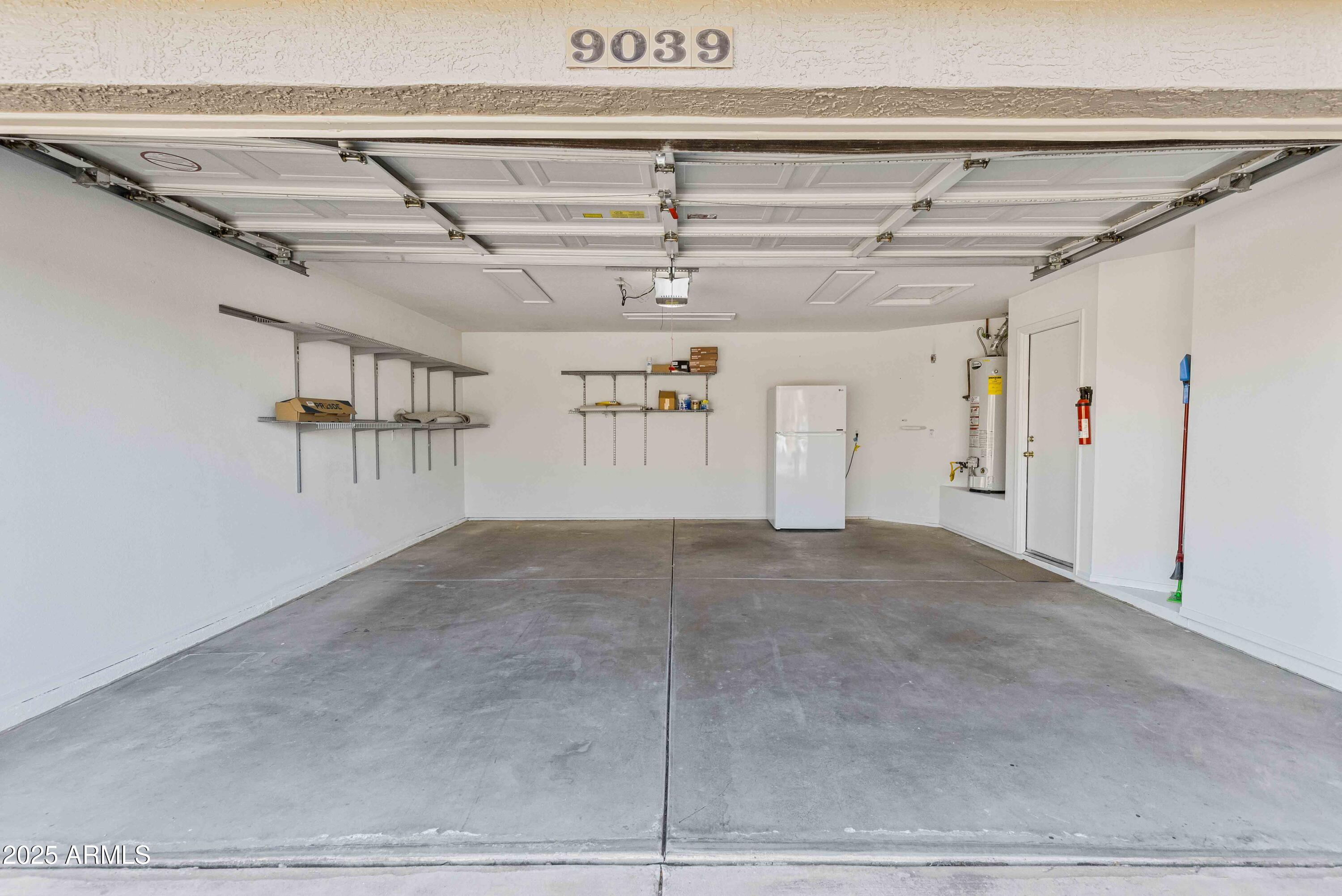 9039 W WESCOTT Drive