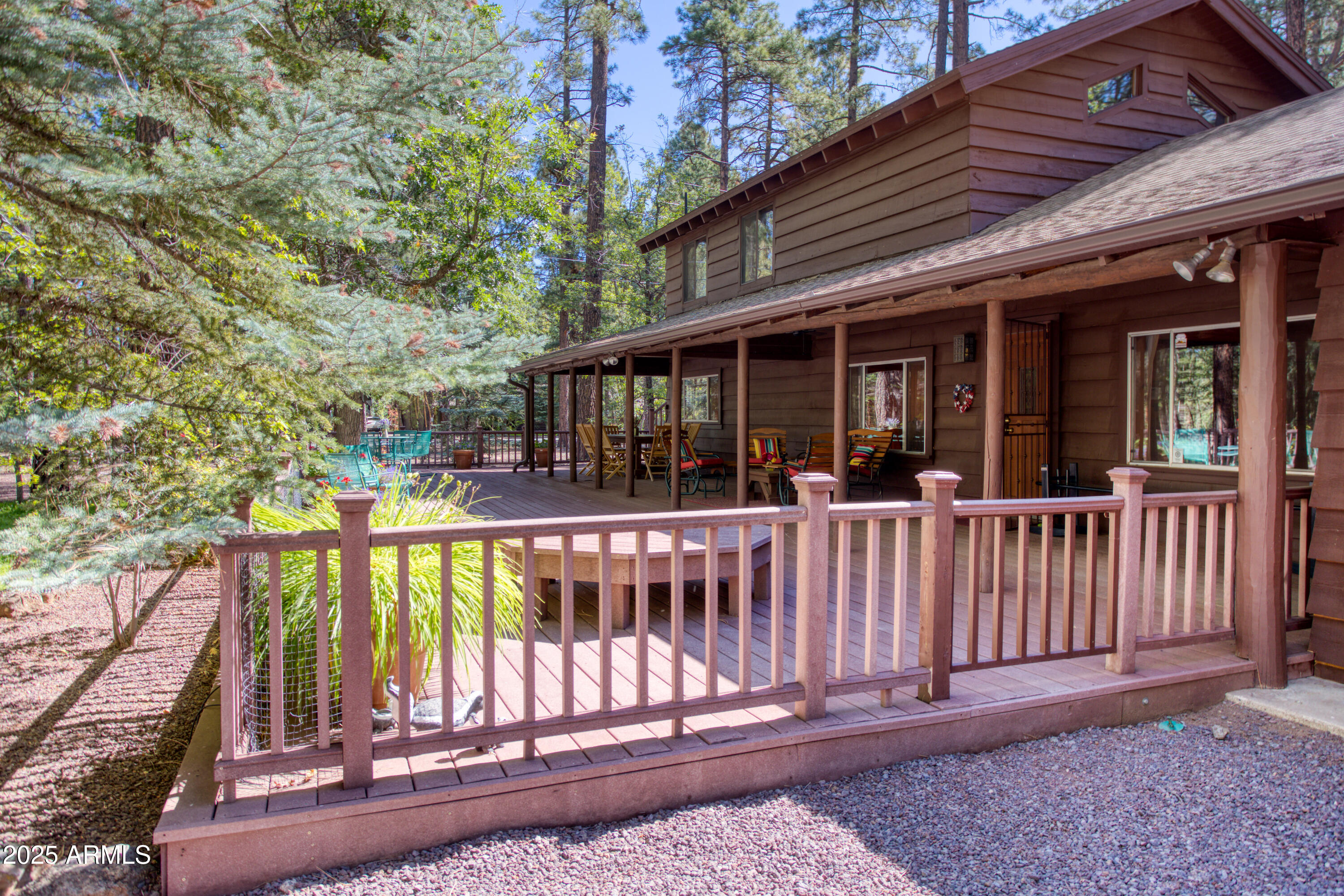 3547 Woodpecker Lane