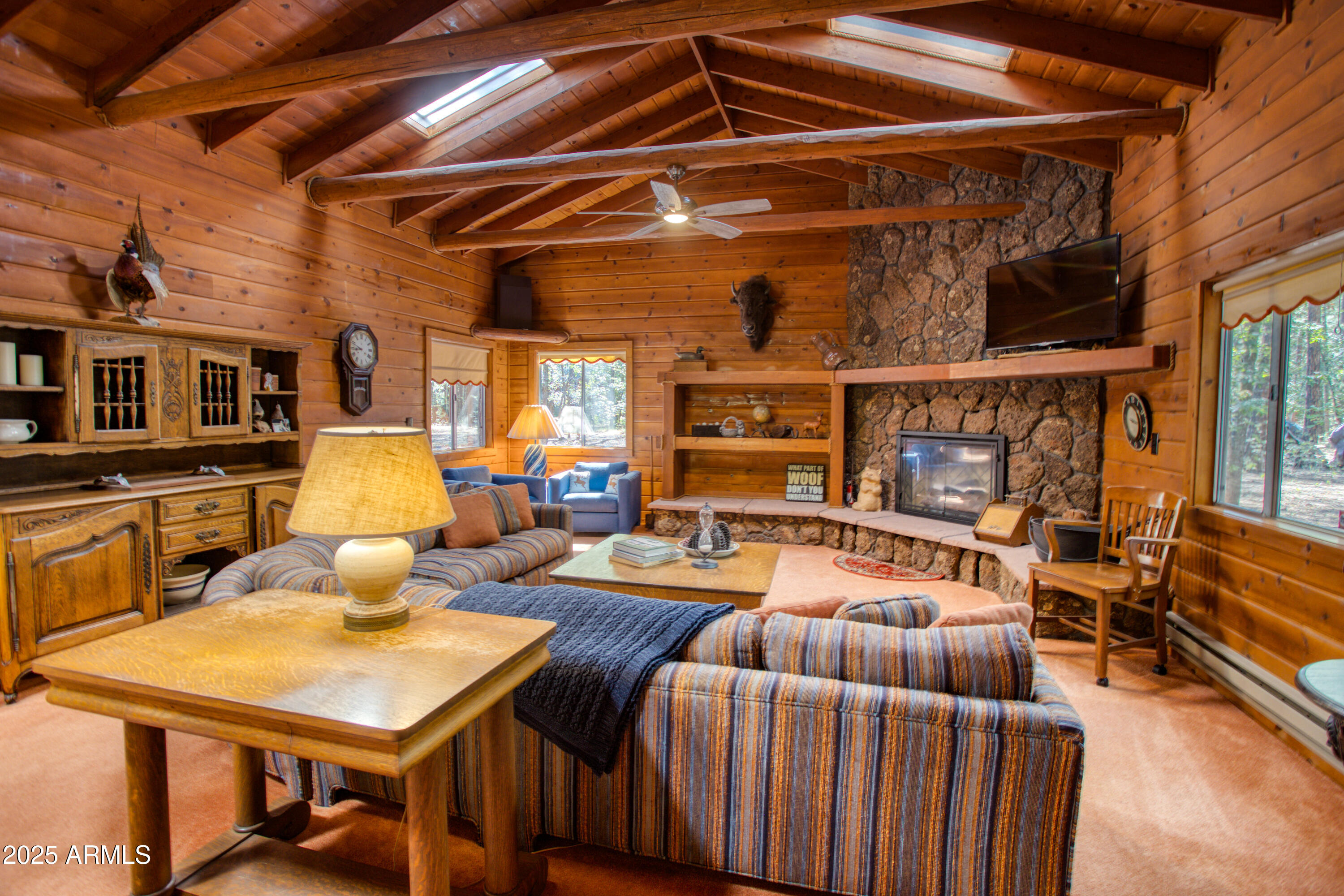 3547 Woodpecker Lane