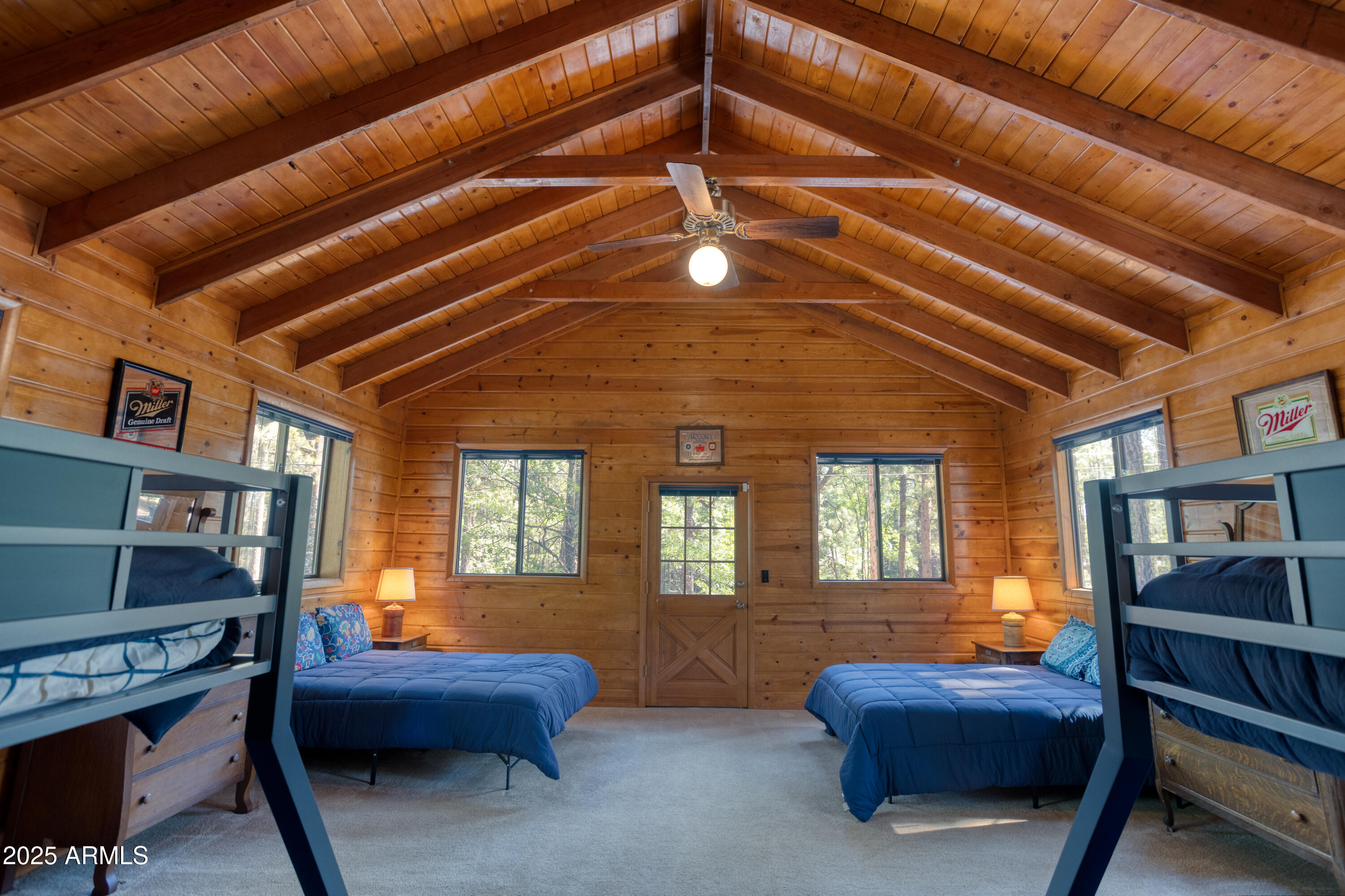 3547 Woodpecker Lane