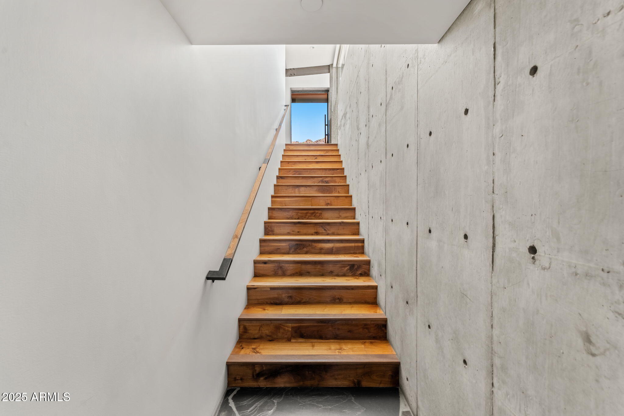 4925 E RED ROCK Drive, 43