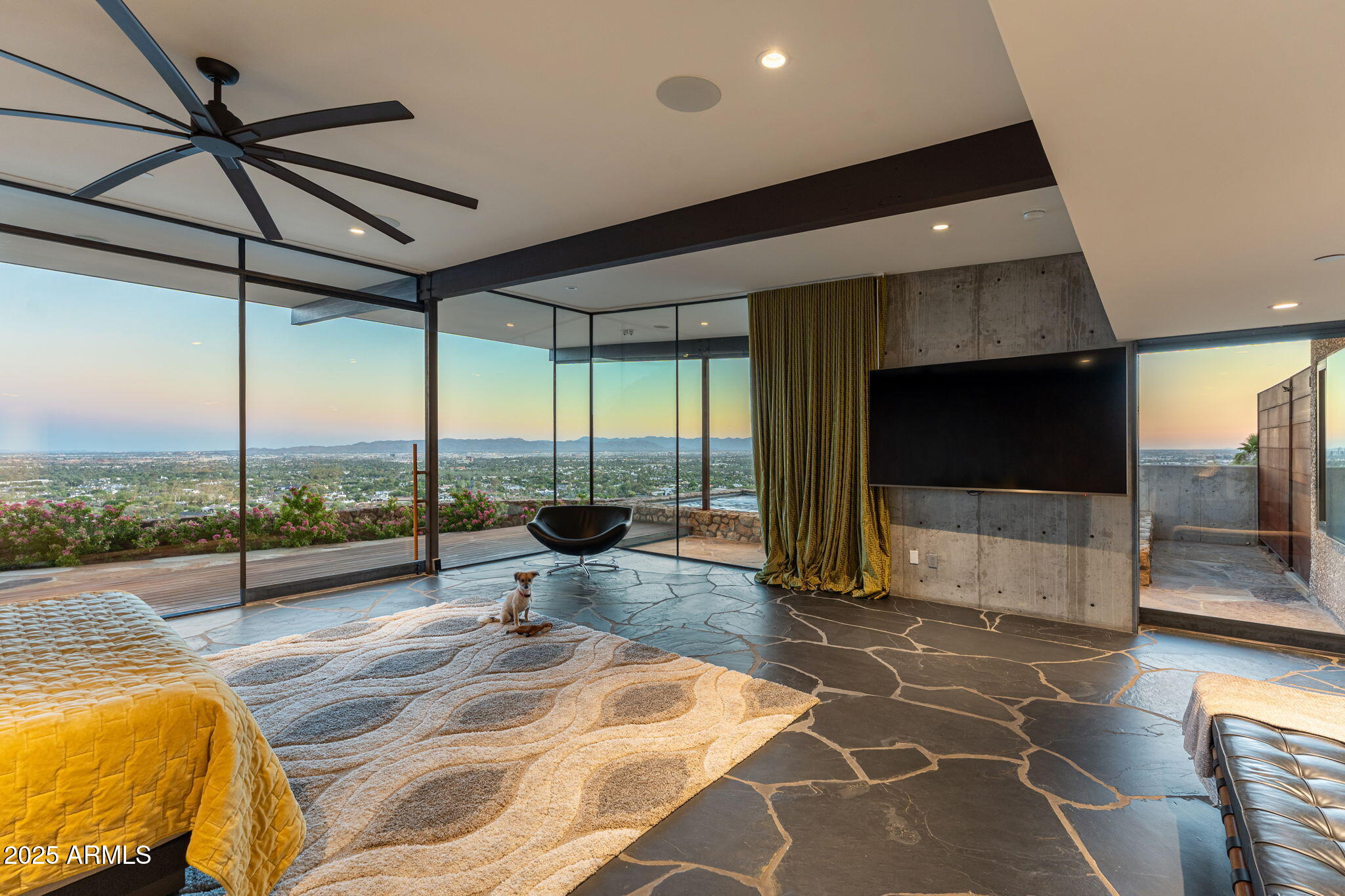 4925 E RED ROCK Drive, 43