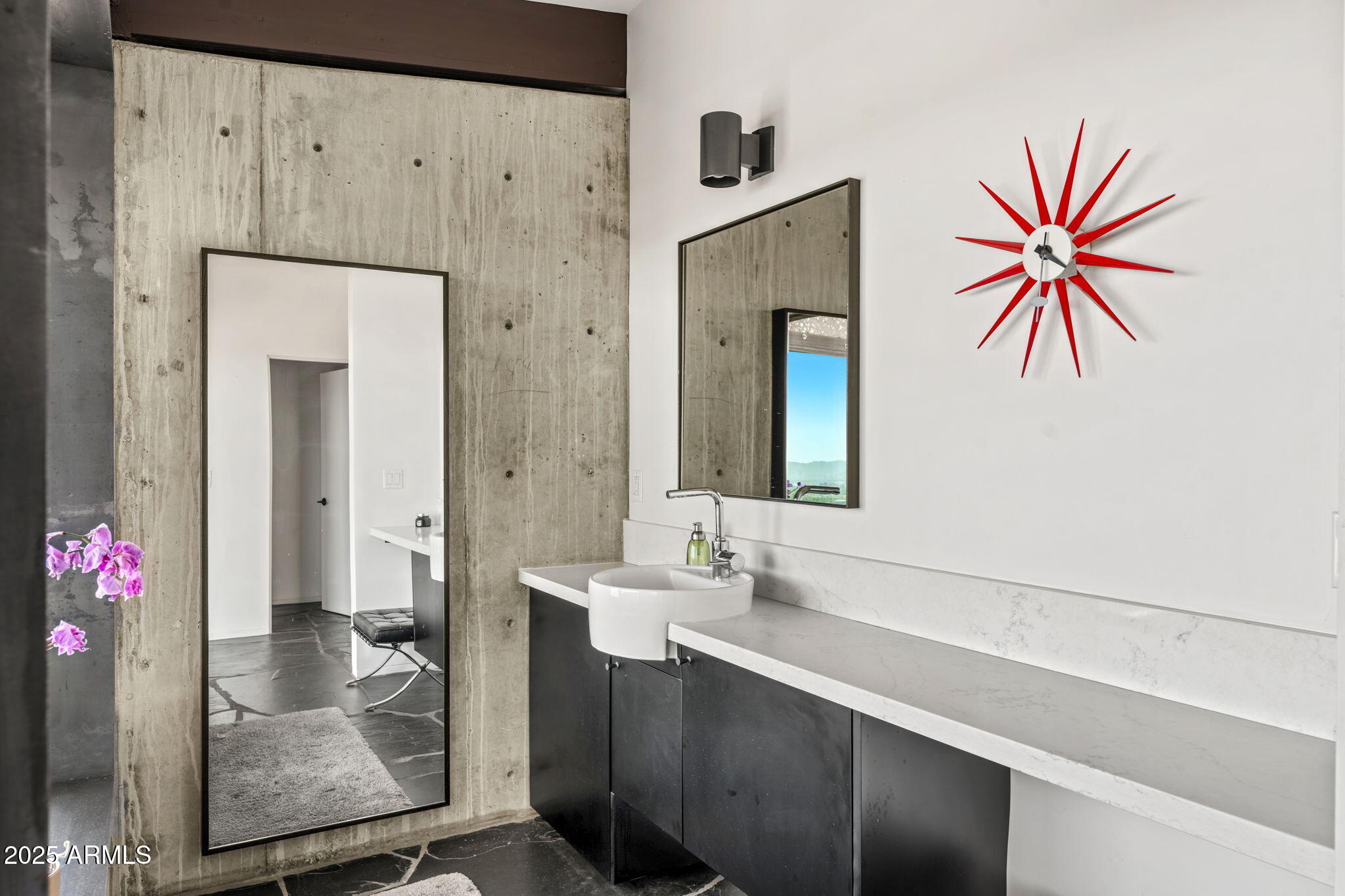 4925 E RED ROCK Drive, 43