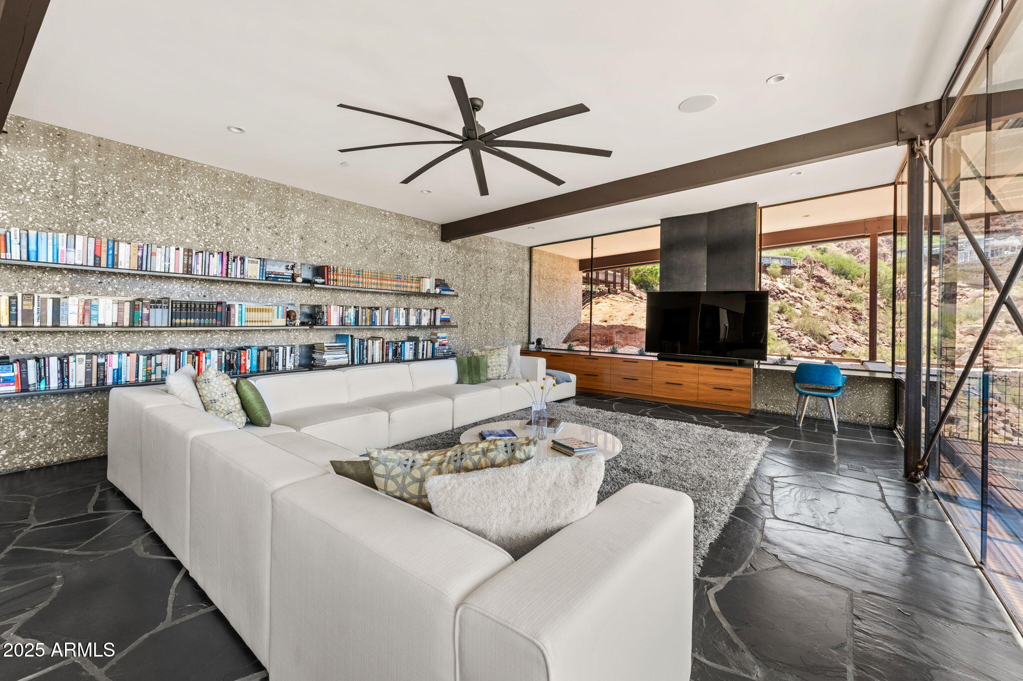 4925 E RED ROCK Drive, 43