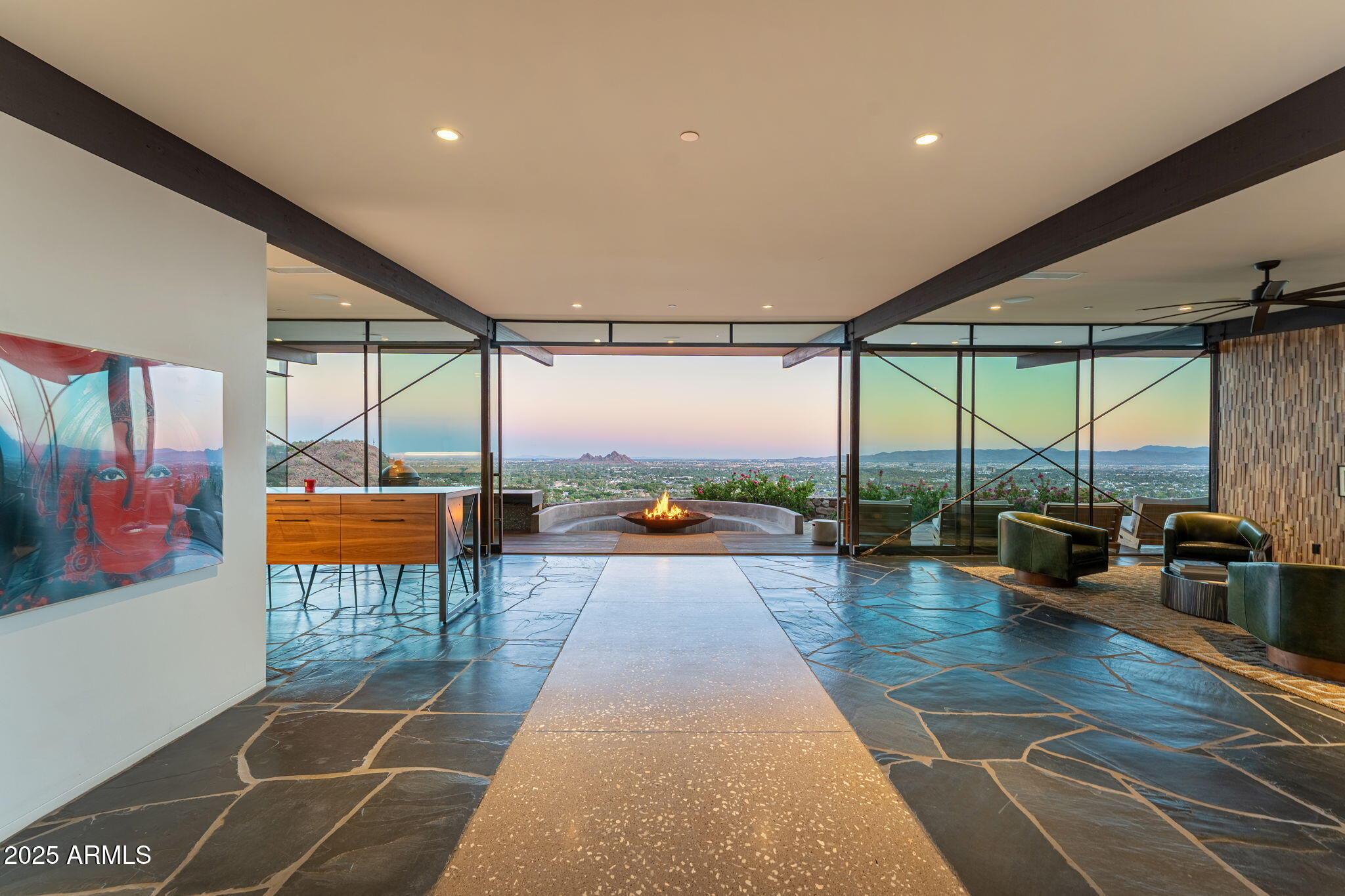 4925 E RED ROCK Drive, 43