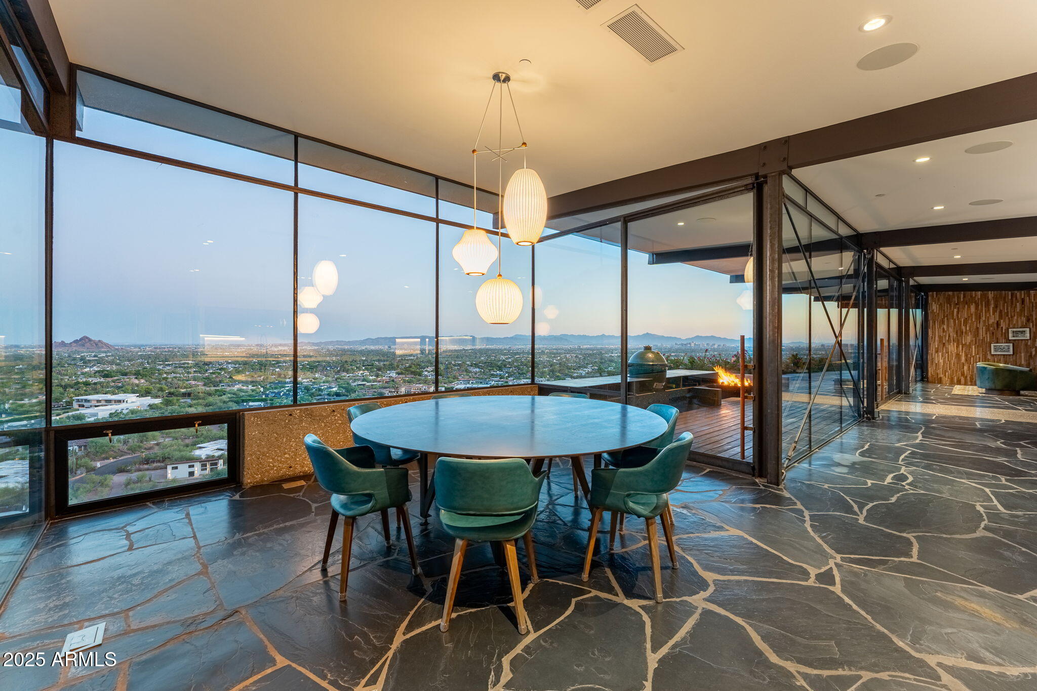 4925 E RED ROCK Drive, 43