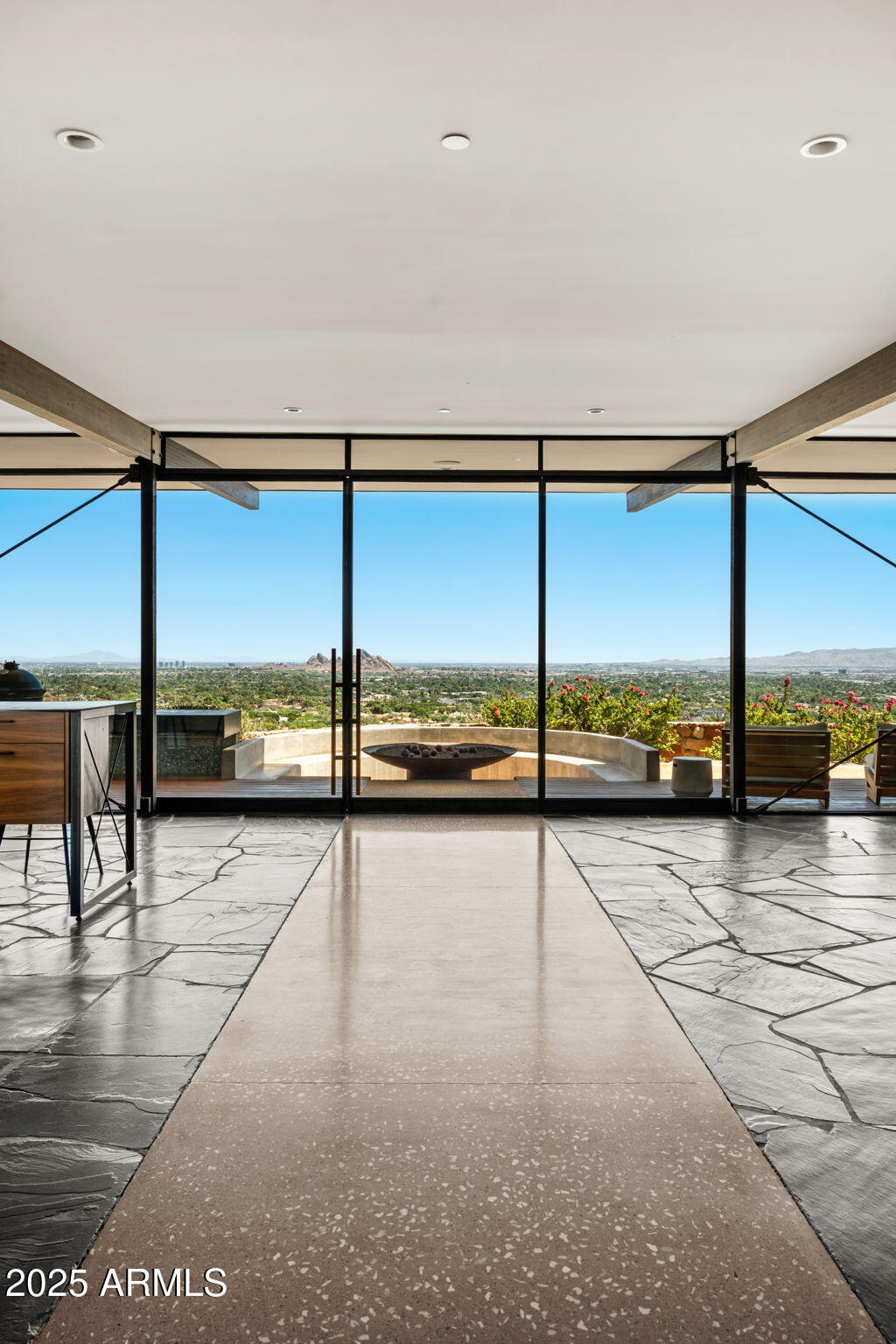 4925 E RED ROCK Drive, 43