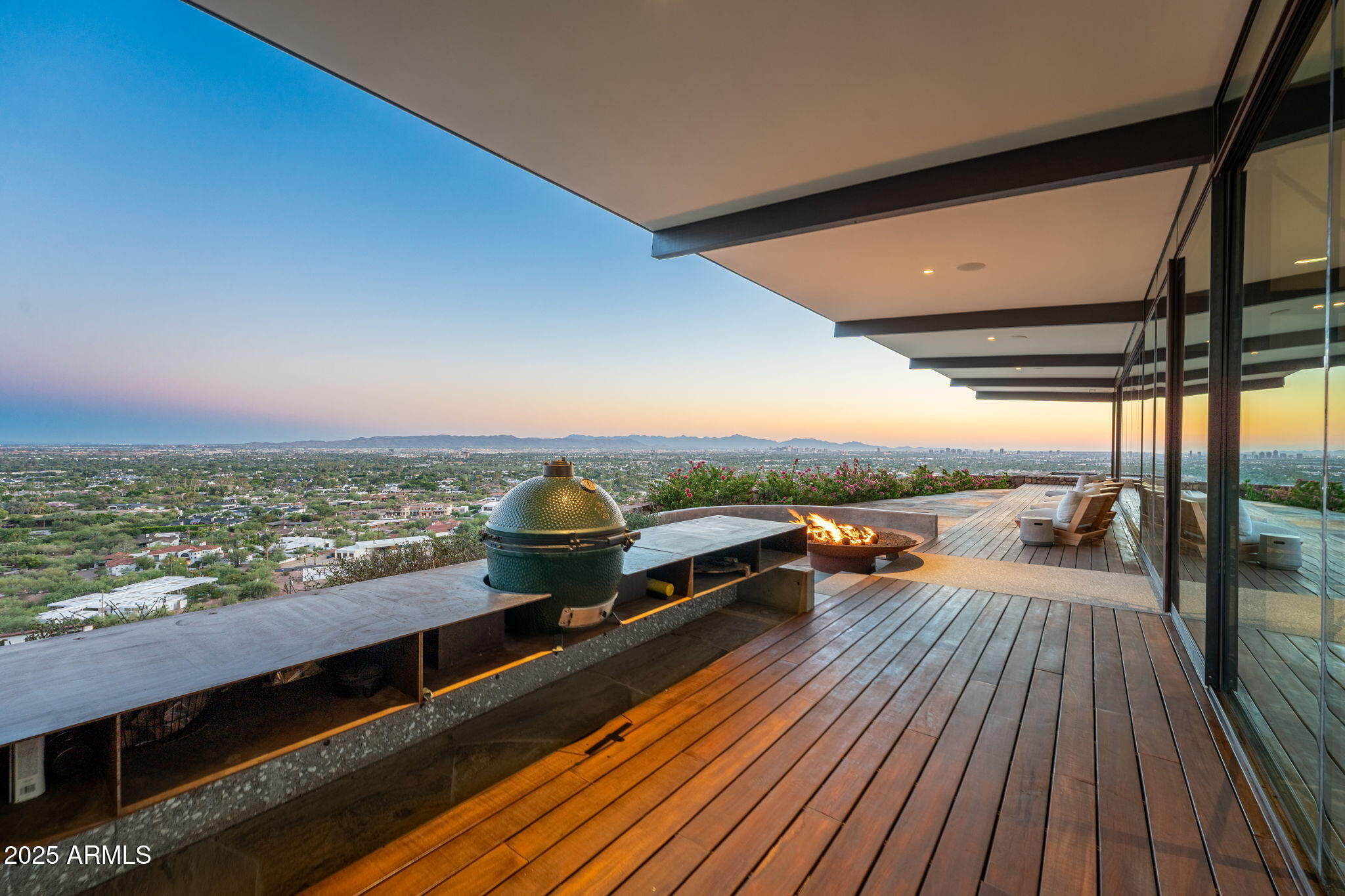 4925 E RED ROCK Drive, 43