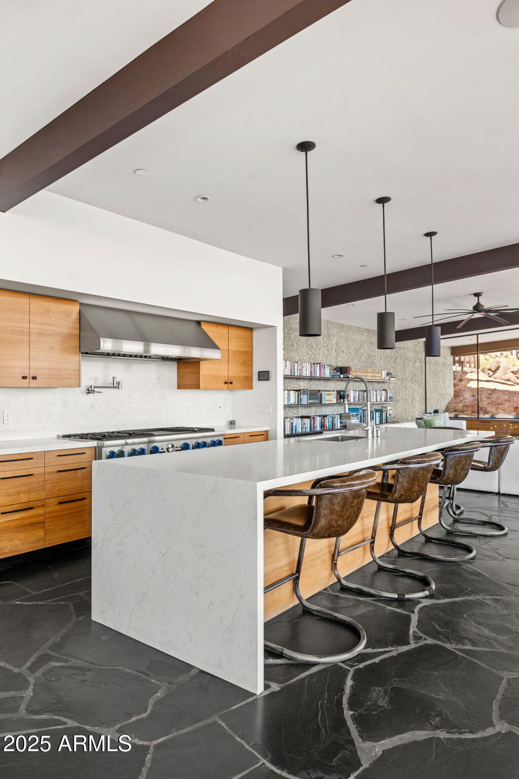 4925 E RED ROCK Drive, 43