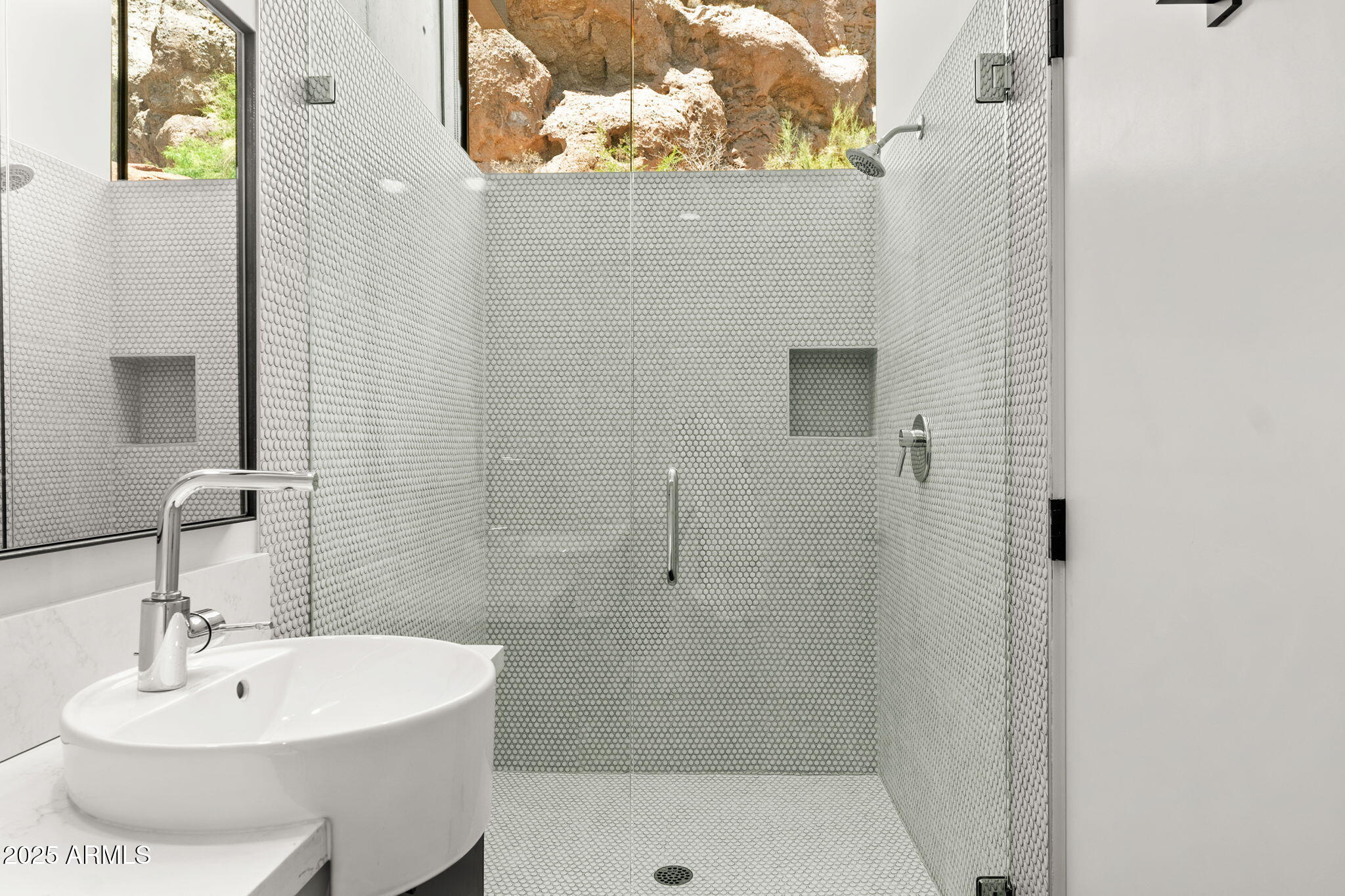 4925 E RED ROCK Drive, 43