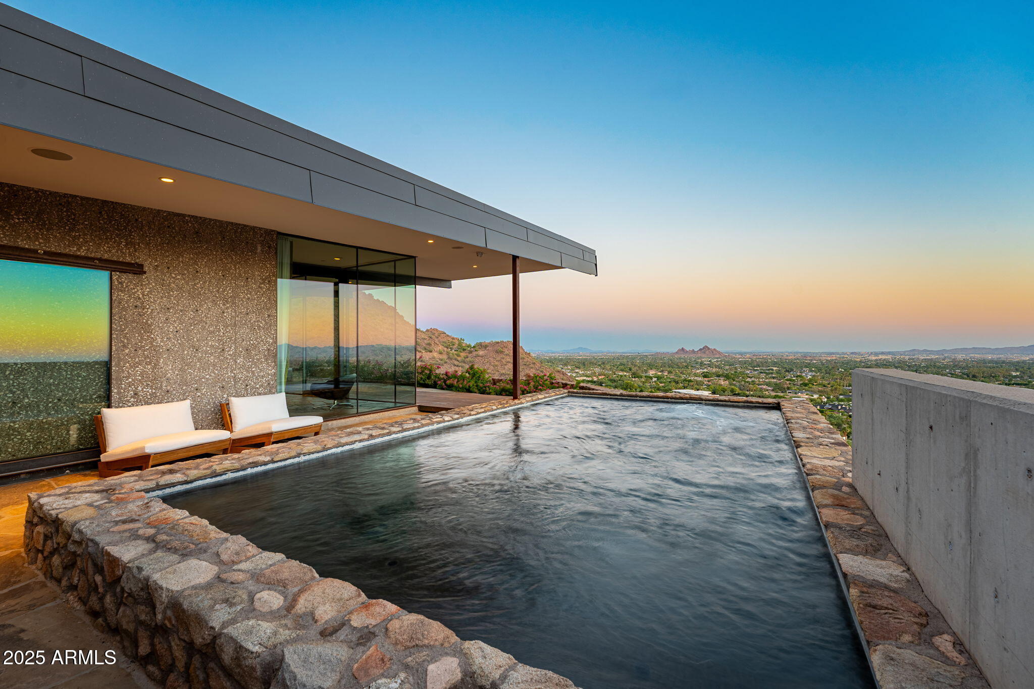 4925 E RED ROCK Drive, 43