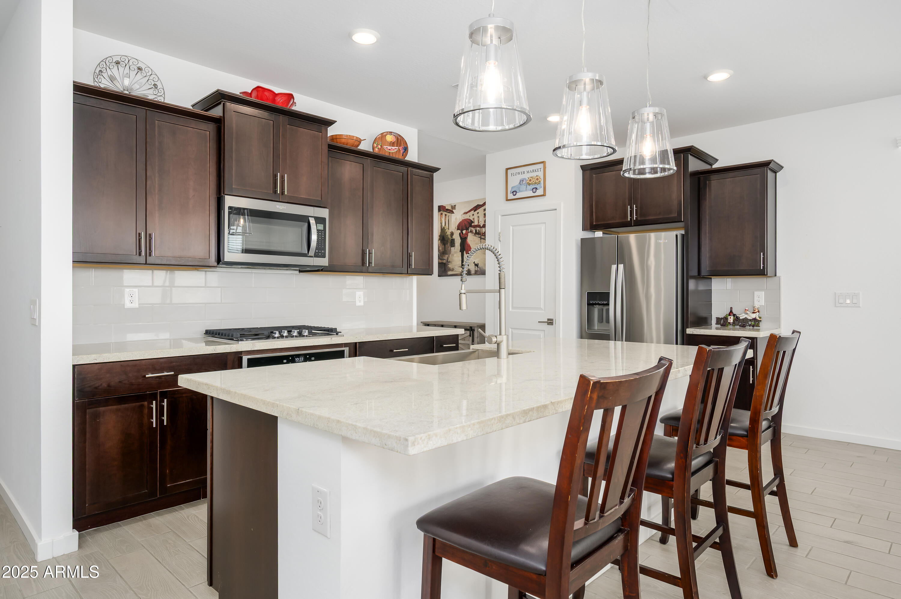 4402 W STICKLEAF Way