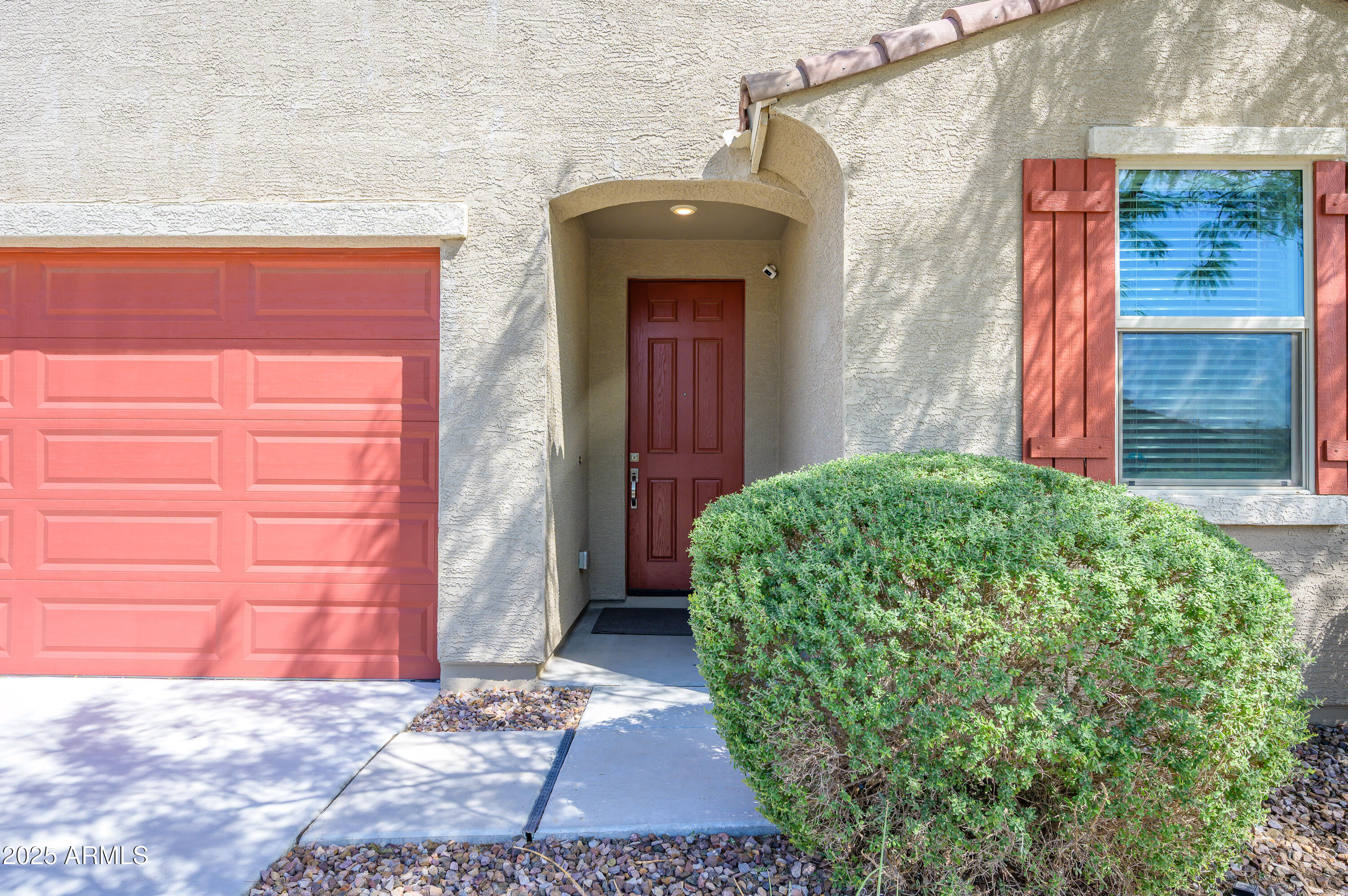 4402 W STICKLEAF Way