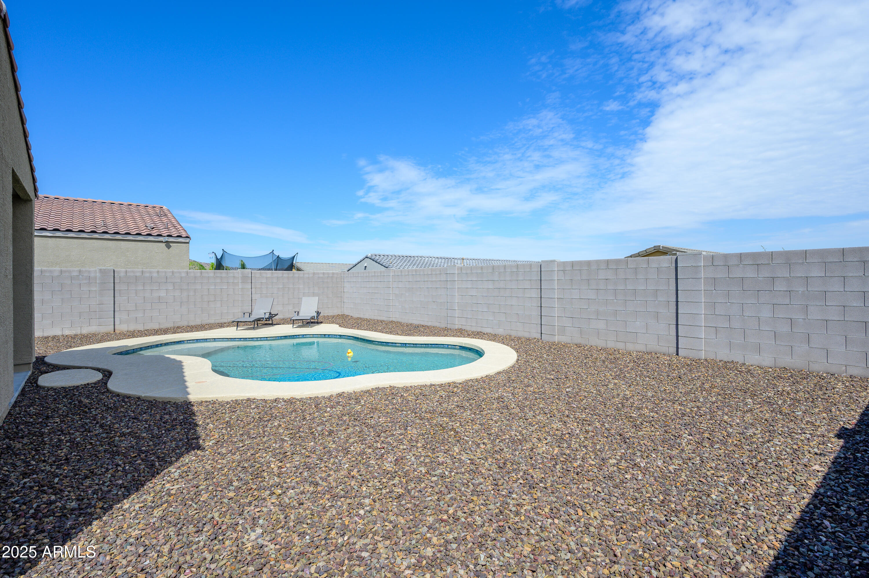 4402 W STICKLEAF Way