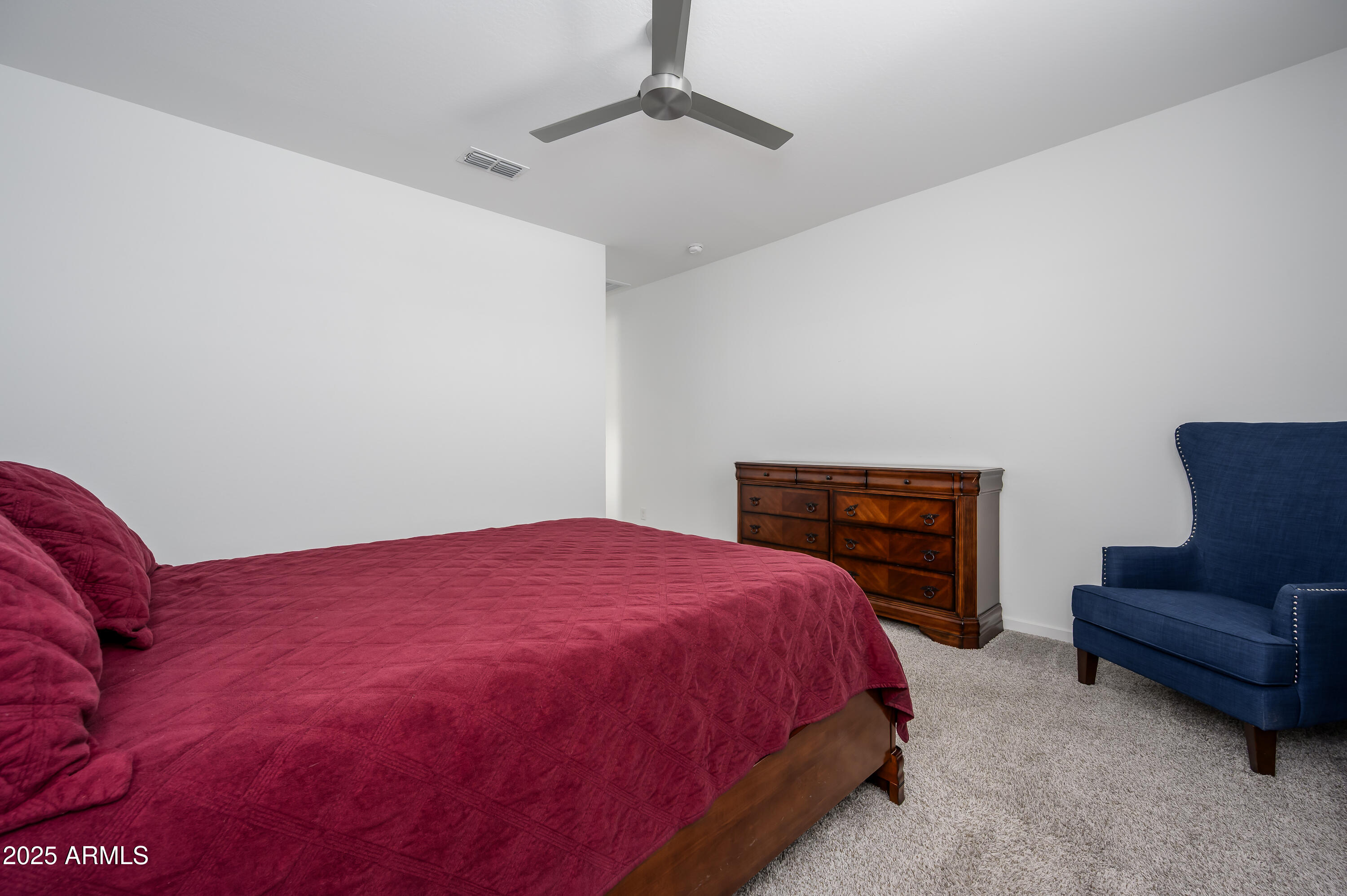 4402 W STICKLEAF Way