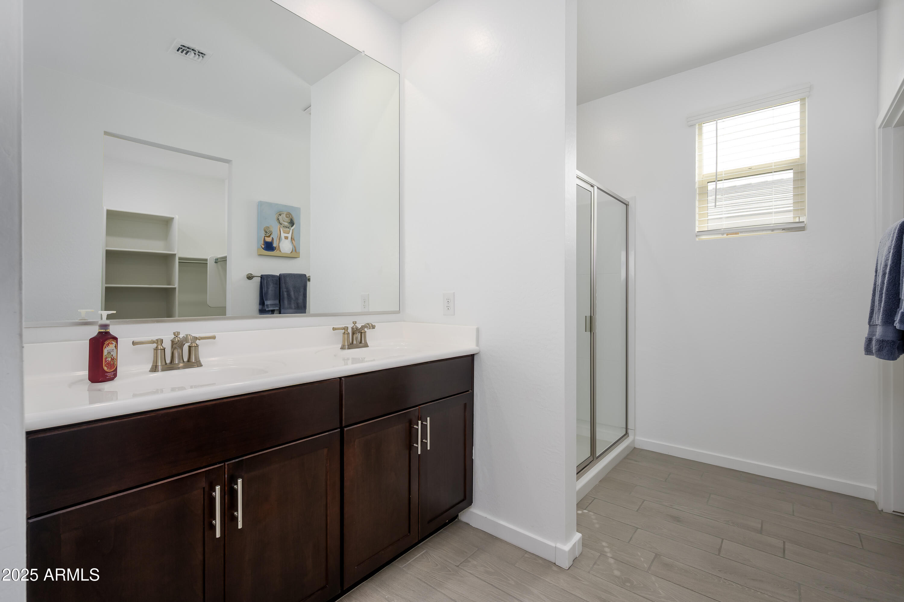 4402 W STICKLEAF Way