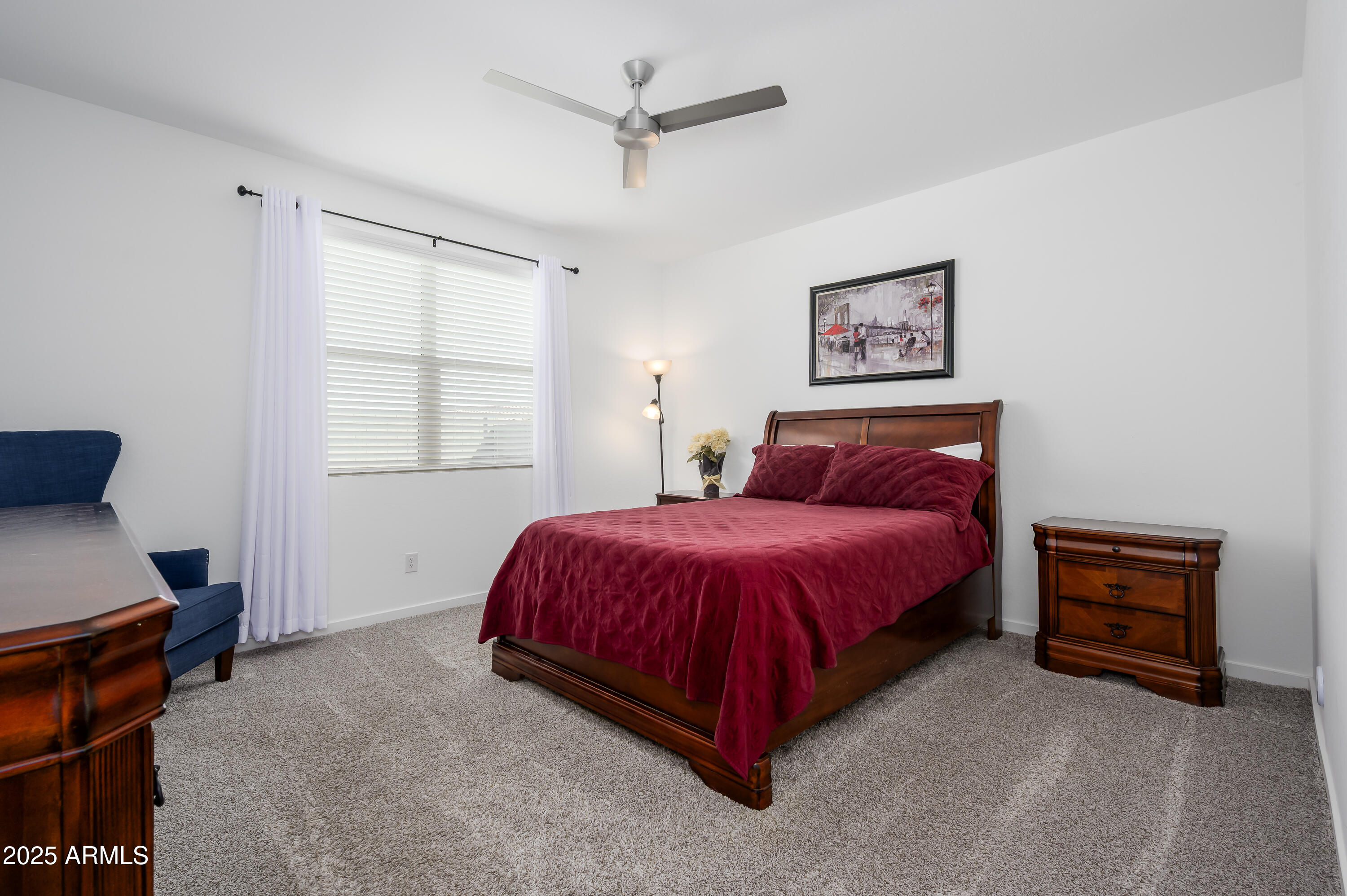 4402 W STICKLEAF Way