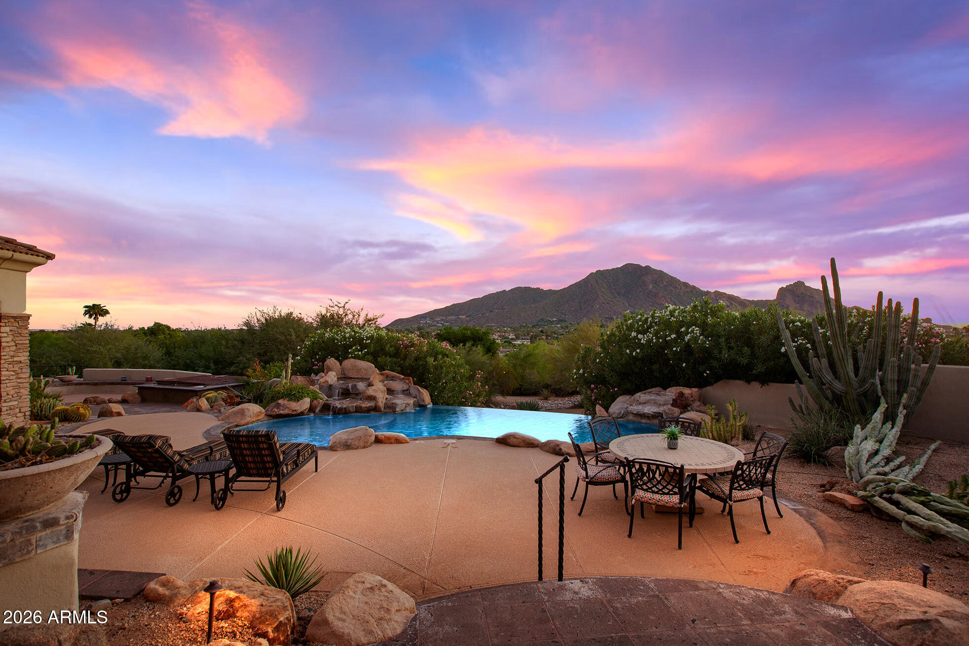 6207 E INDIAN BEND Road