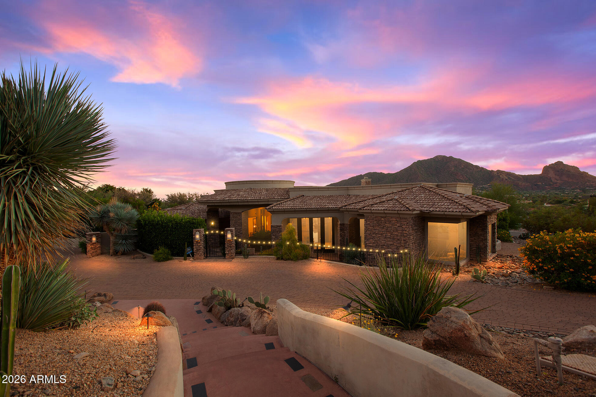 6207 E INDIAN BEND Road