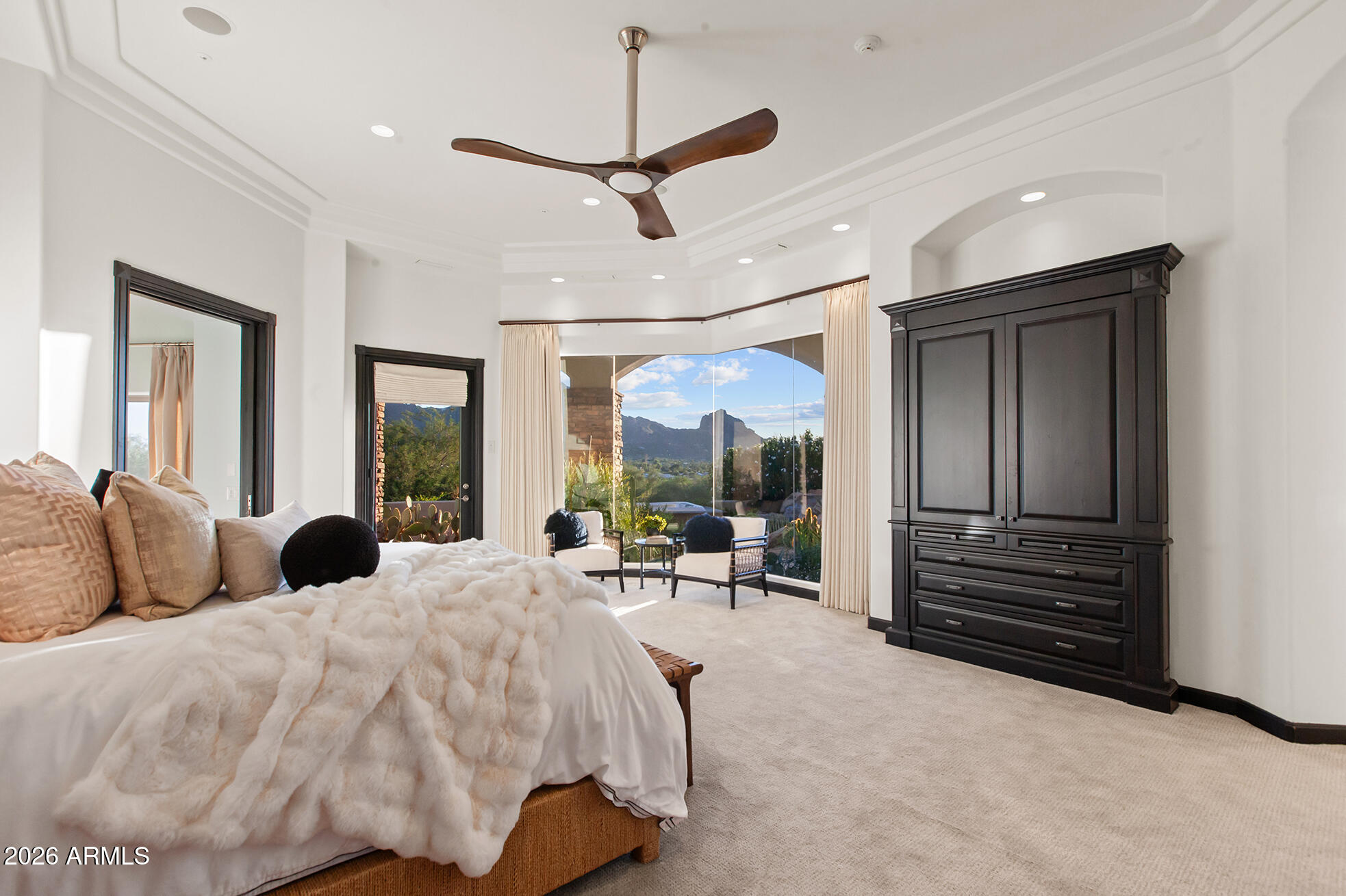 6207 E INDIAN BEND Road