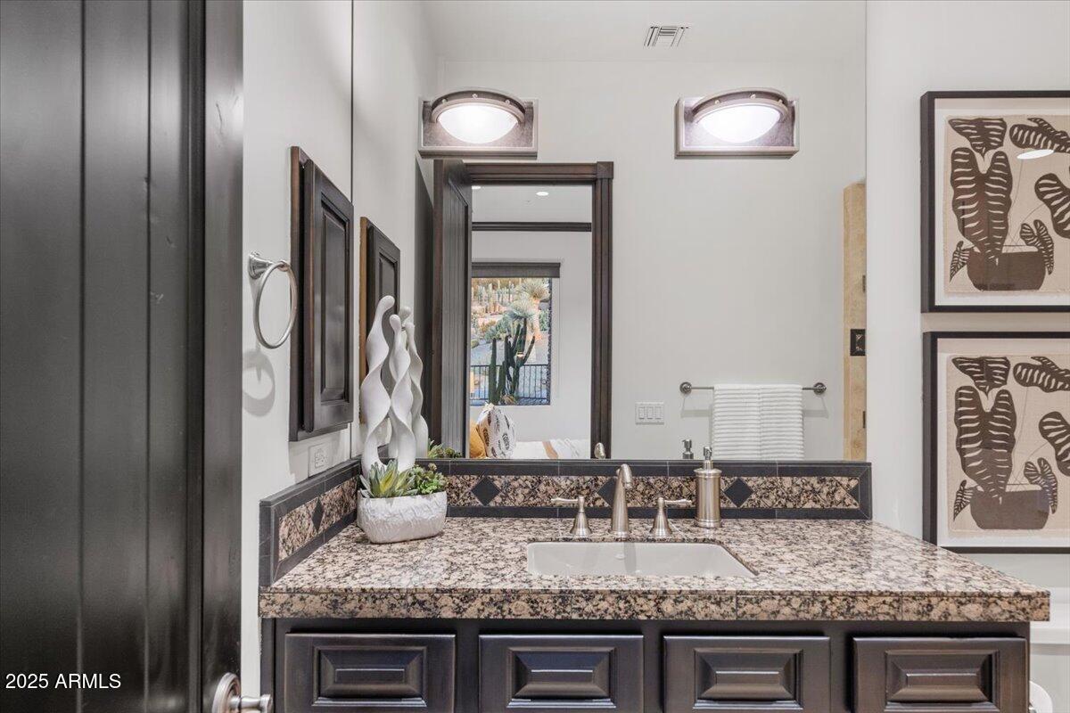 6207 E INDIAN BEND Road