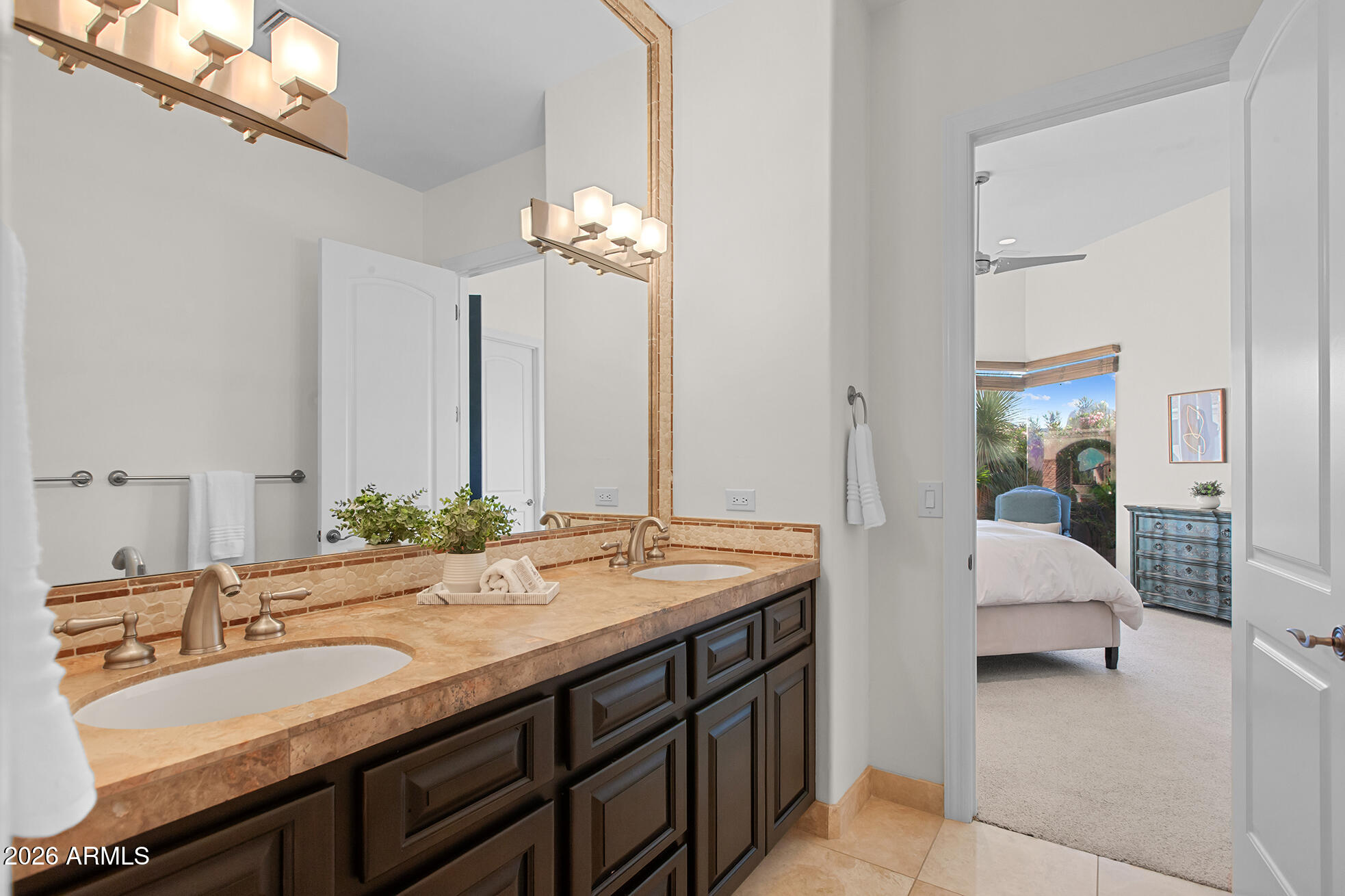 6207 E INDIAN BEND Road