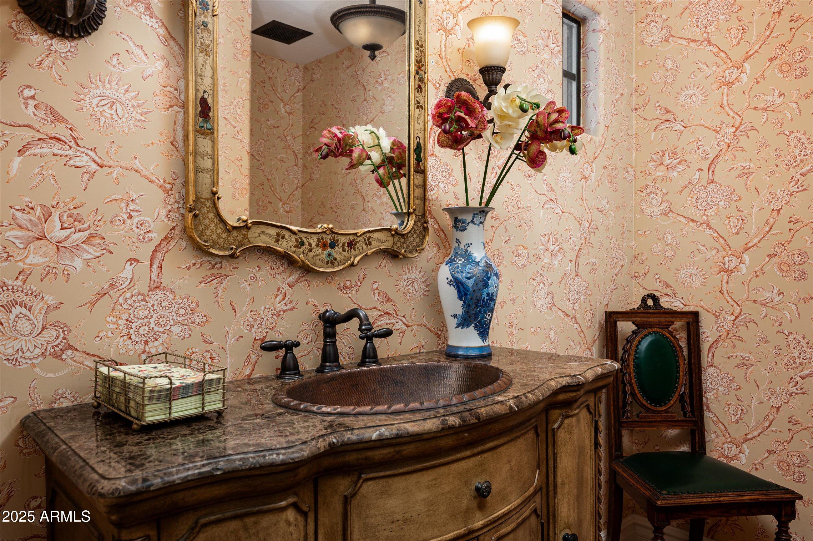 17 W SIERRA VISTA Drive