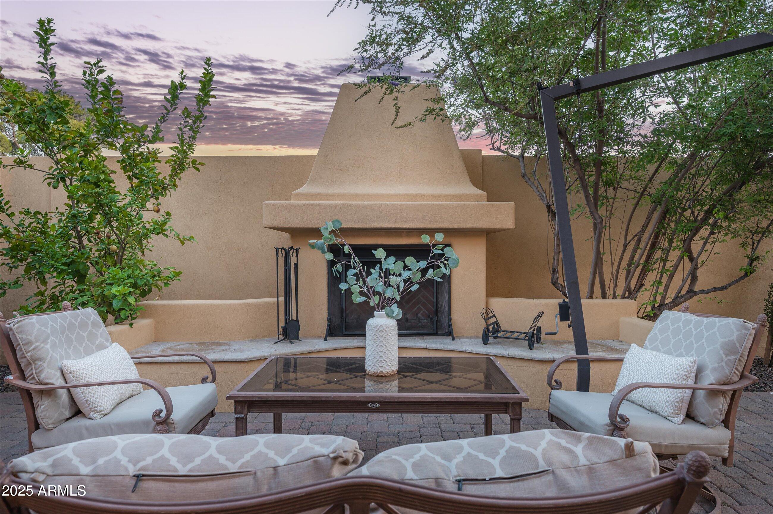 17 W SIERRA VISTA Drive