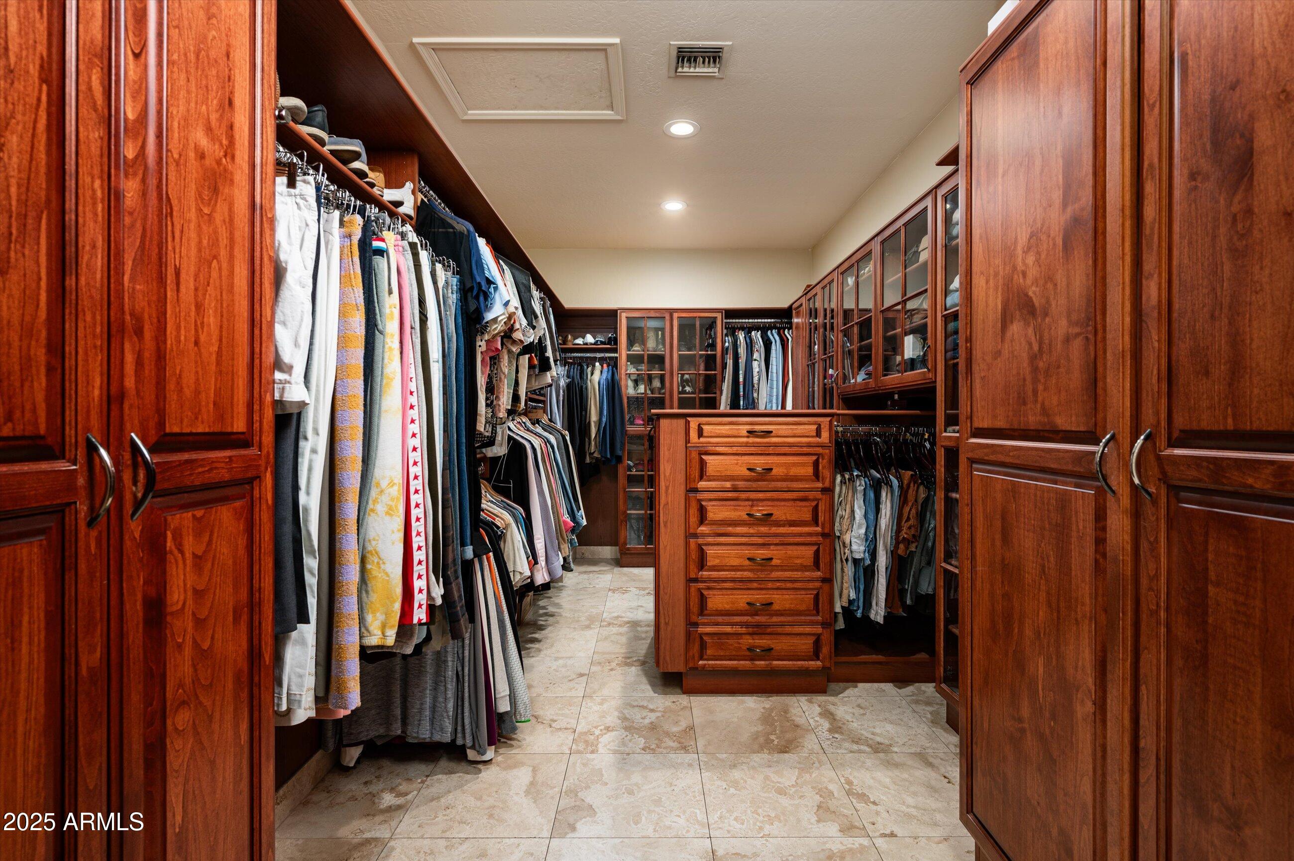 17 W SIERRA VISTA Drive