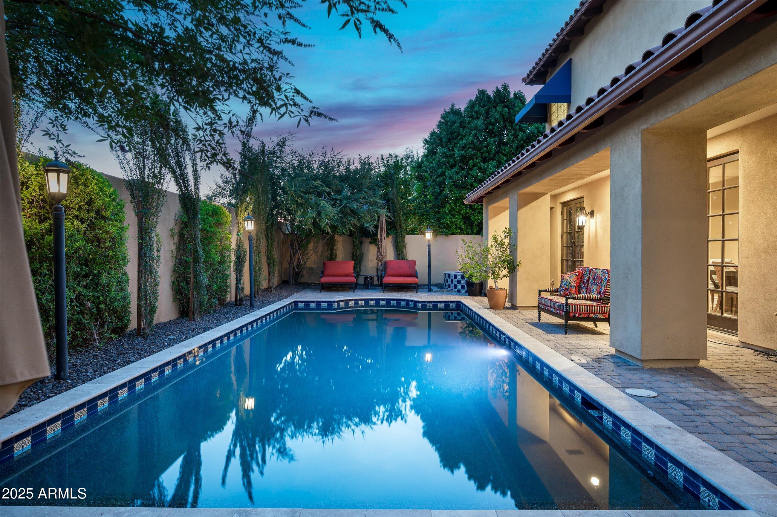 17 W SIERRA VISTA Drive