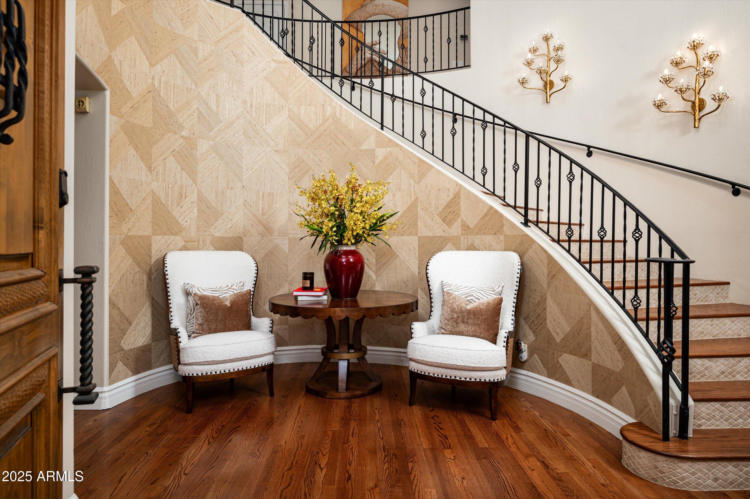 17 W SIERRA VISTA Drive