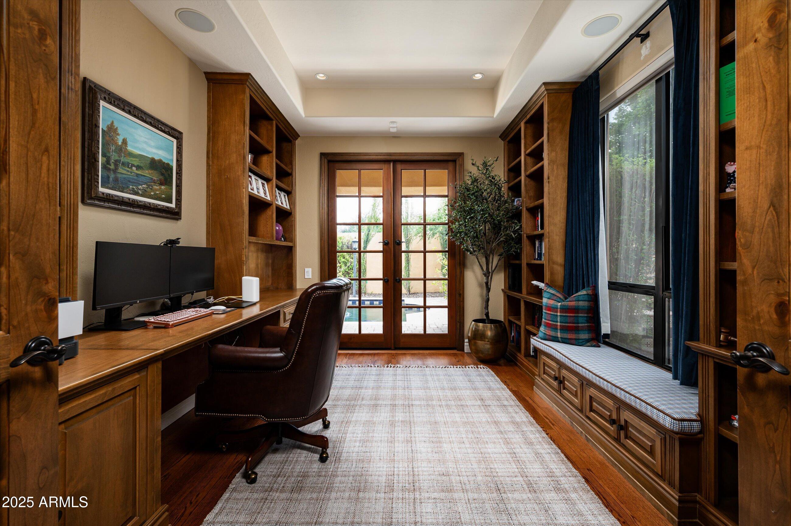 17 W SIERRA VISTA Drive