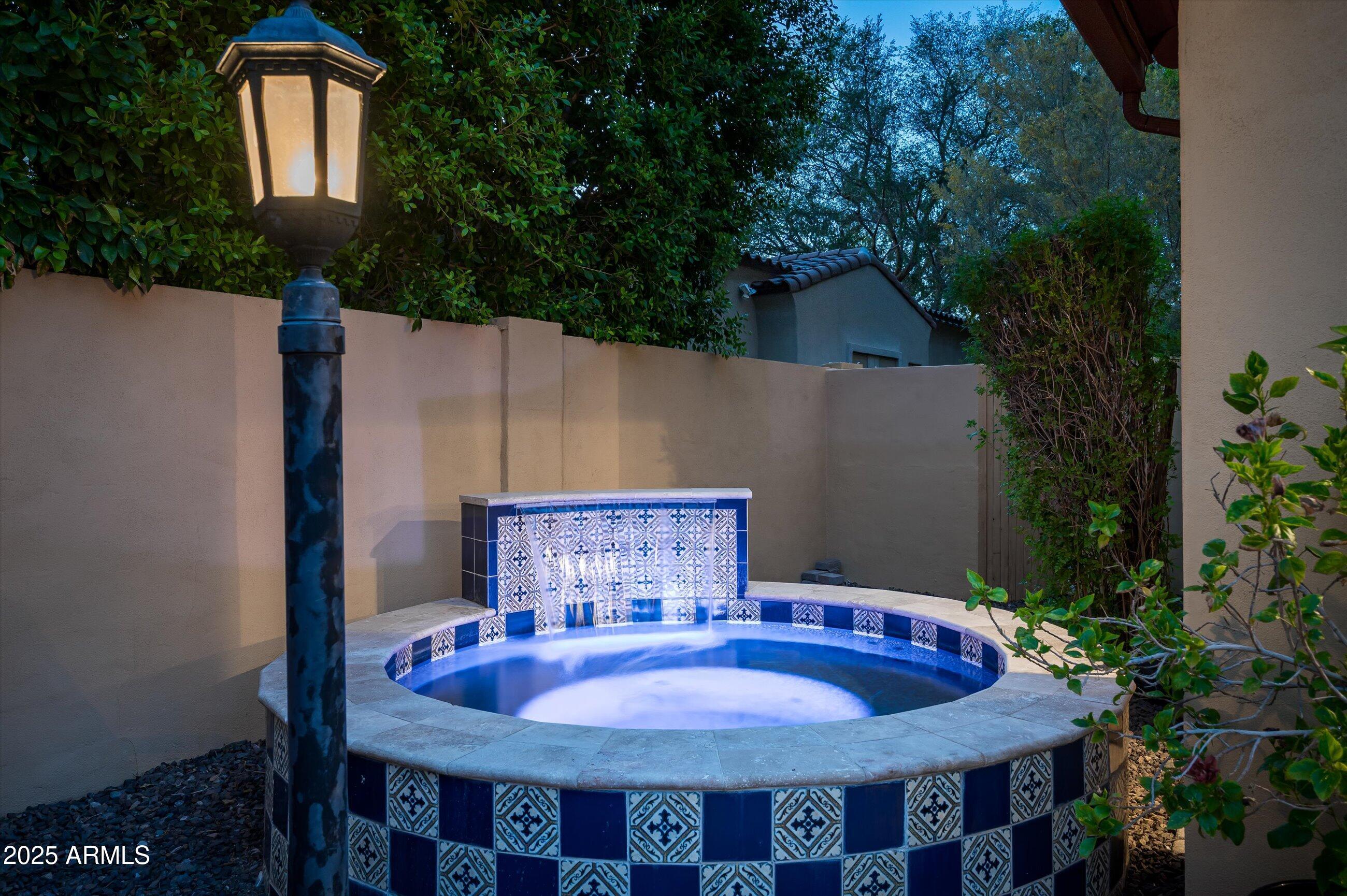 17 W SIERRA VISTA Drive