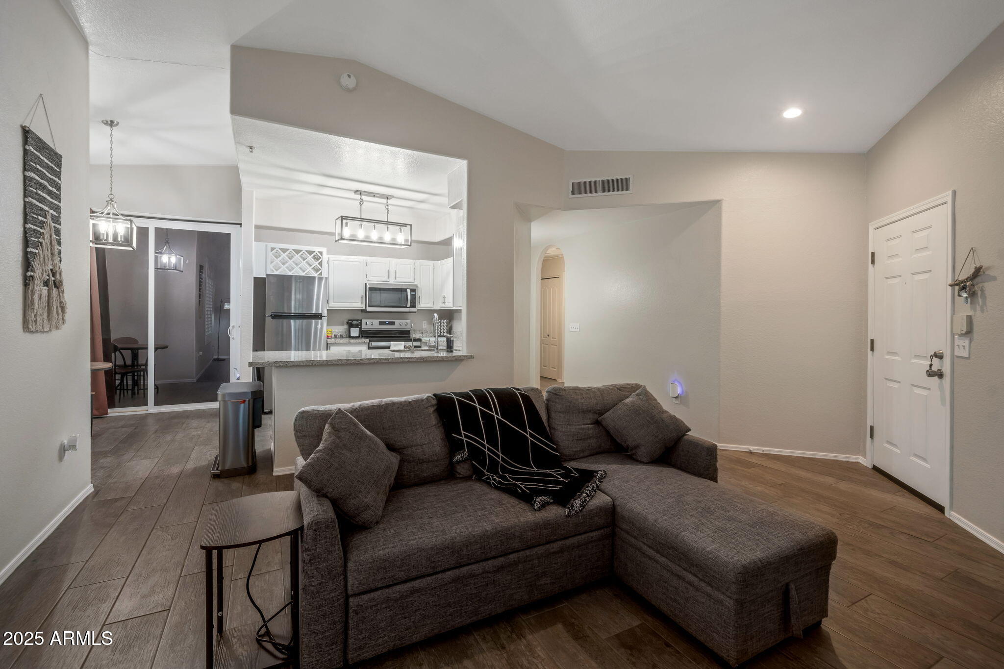 2929 W YORKSHIRE Drive, 1102