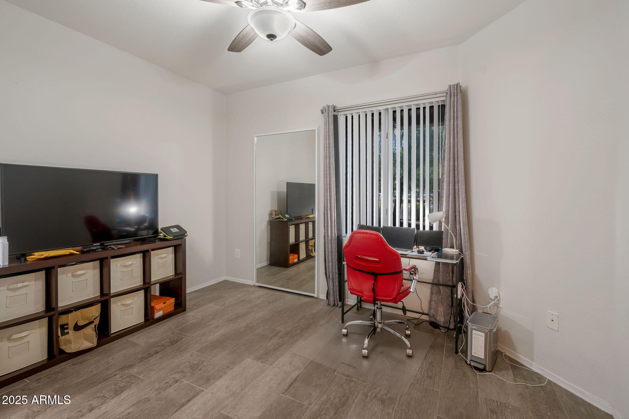 2929 W YORKSHIRE Drive, 1102