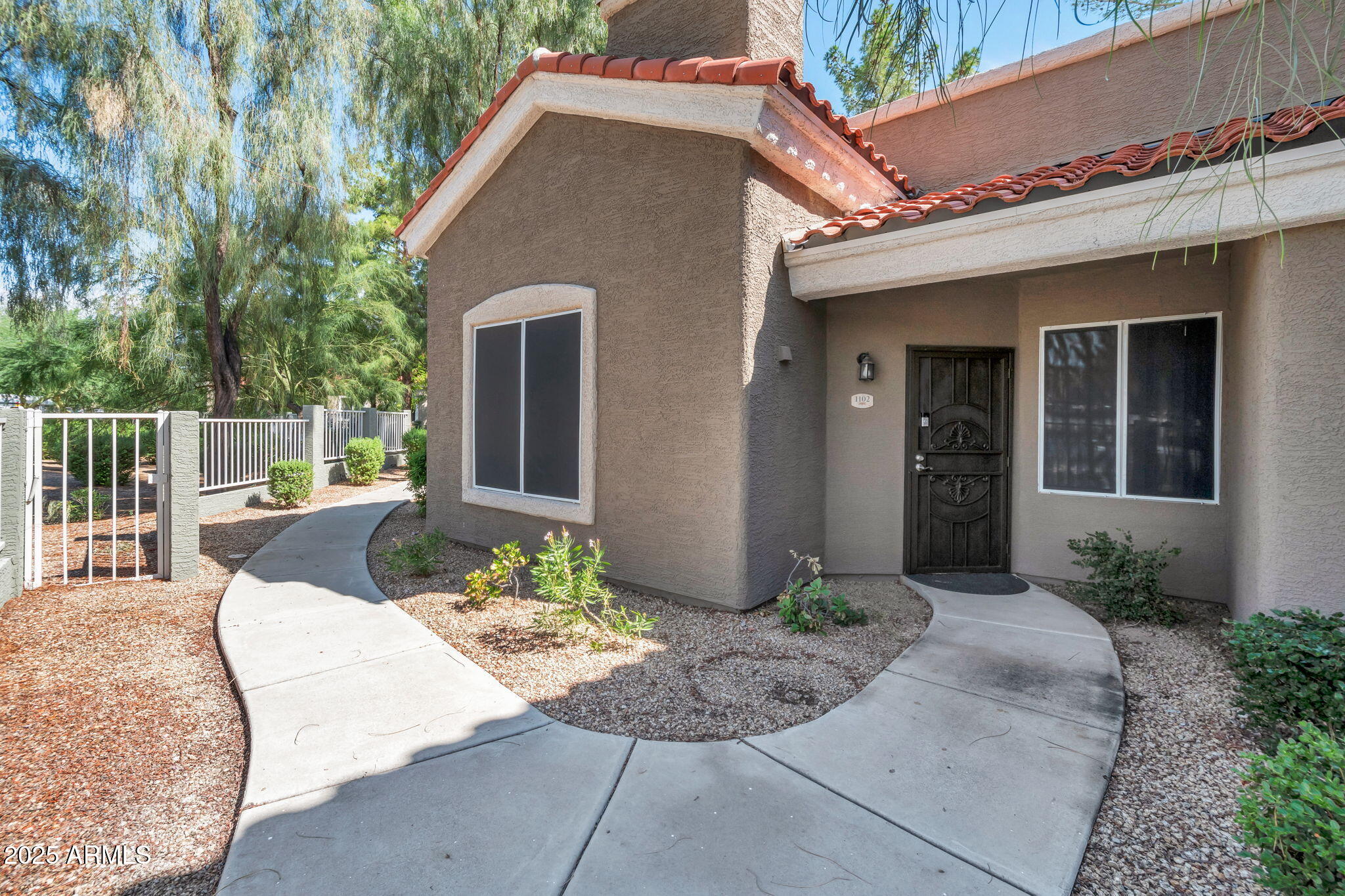 2929 W YORKSHIRE Drive, 1102