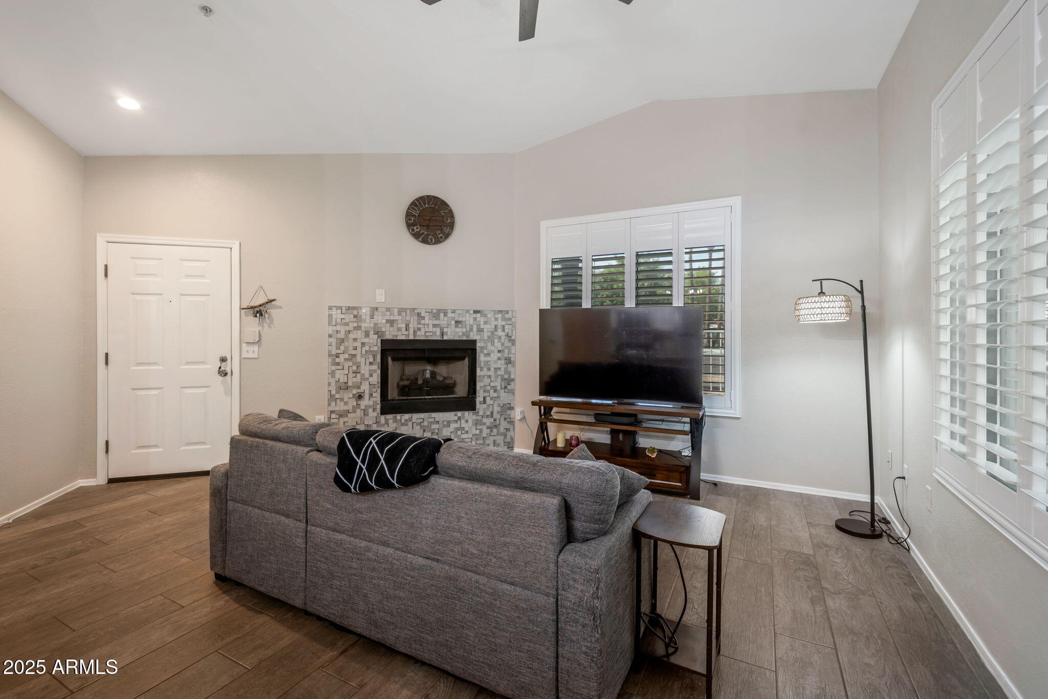 2929 W YORKSHIRE Drive, 1102