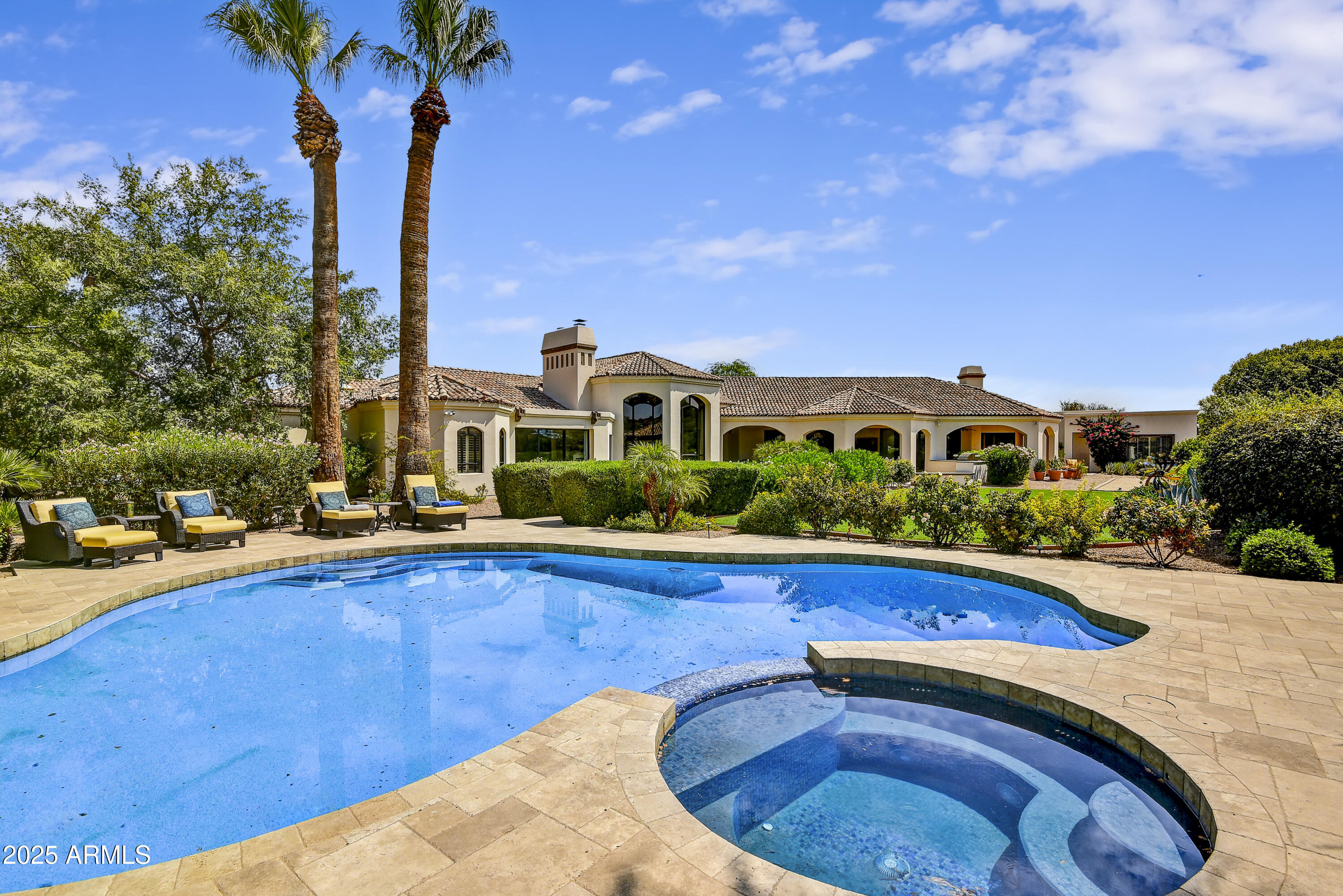 5747 E CABALLO Drive