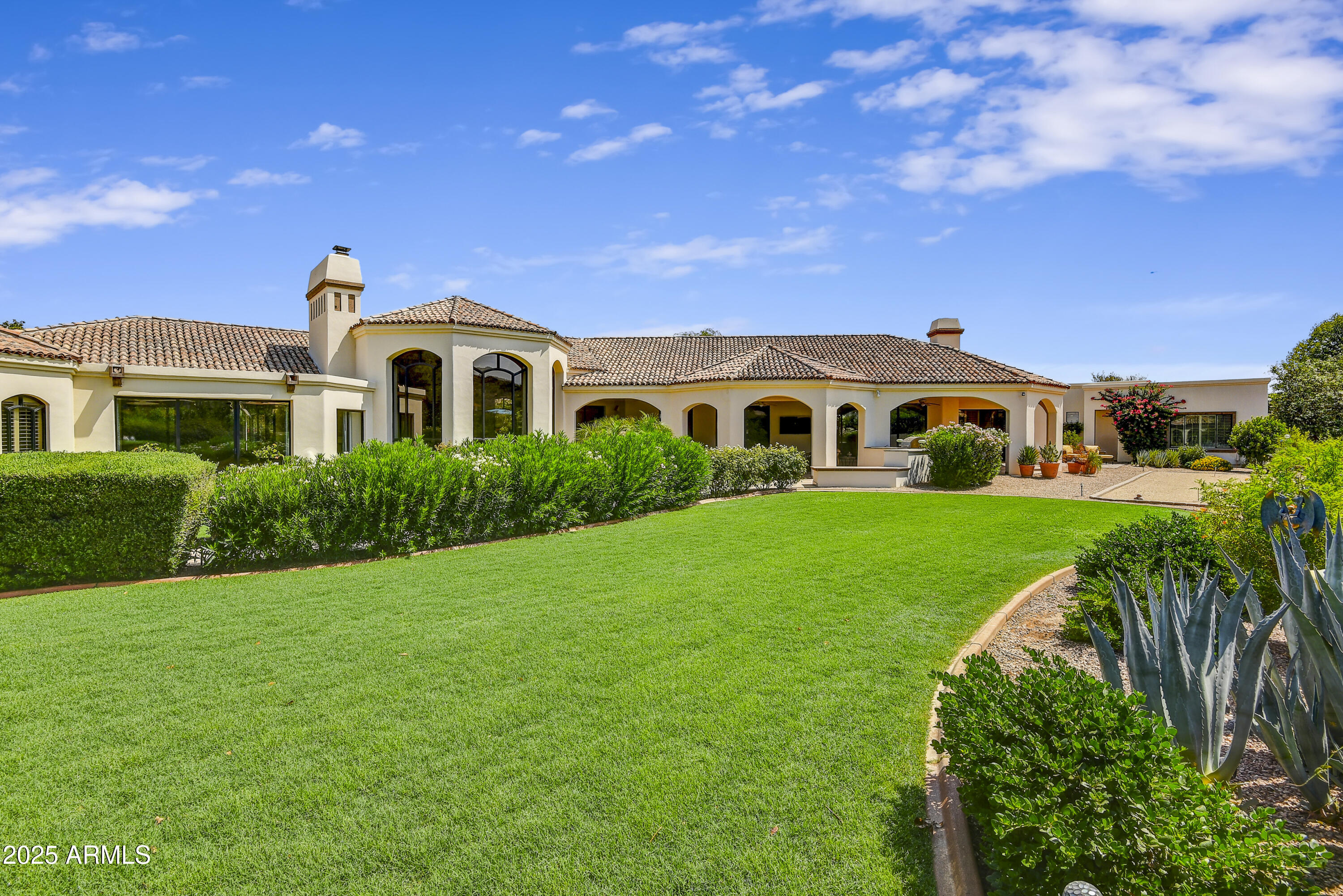5747 E CABALLO Drive