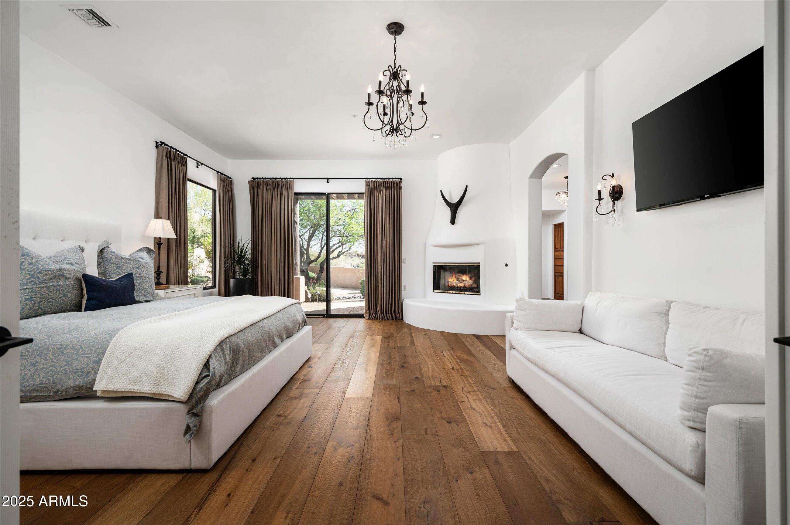 7025 E ASHLER HILLS Drive