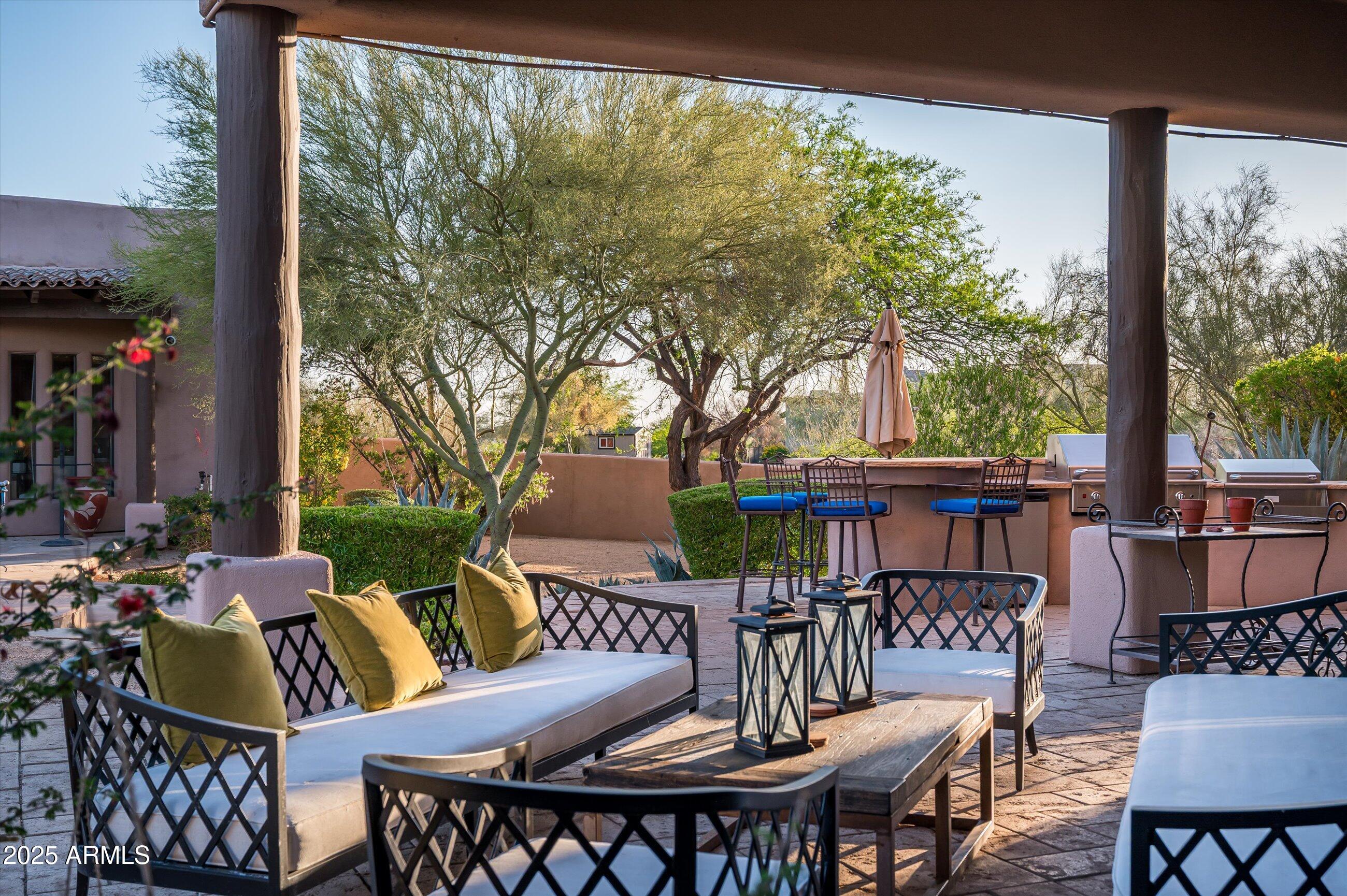 7025 E ASHLER HILLS Drive